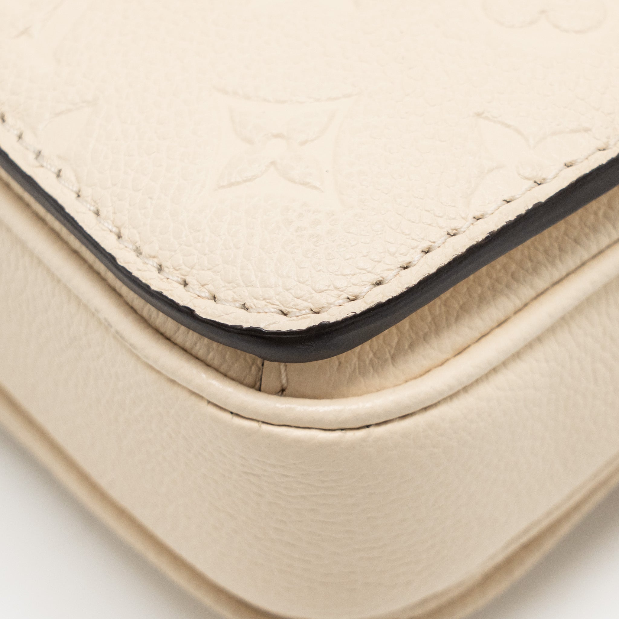 lv-white