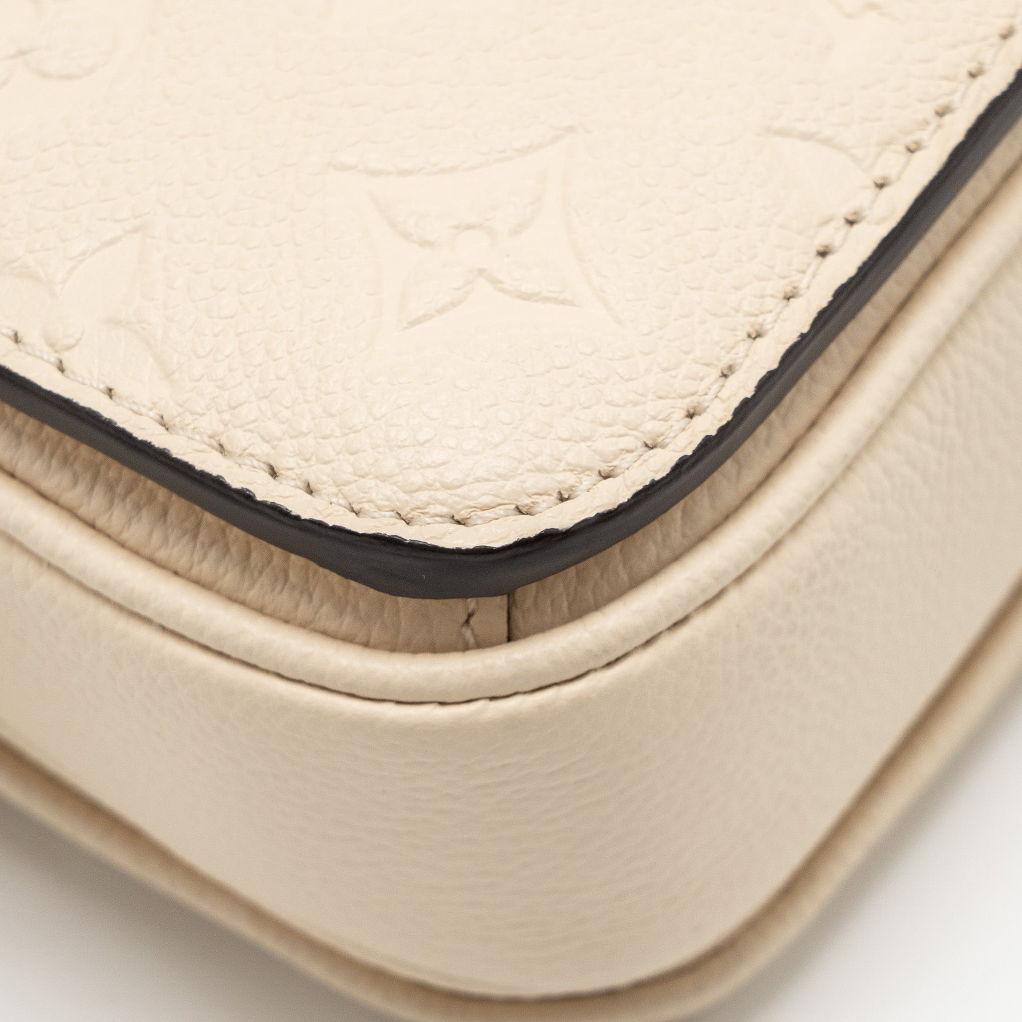 lv-white