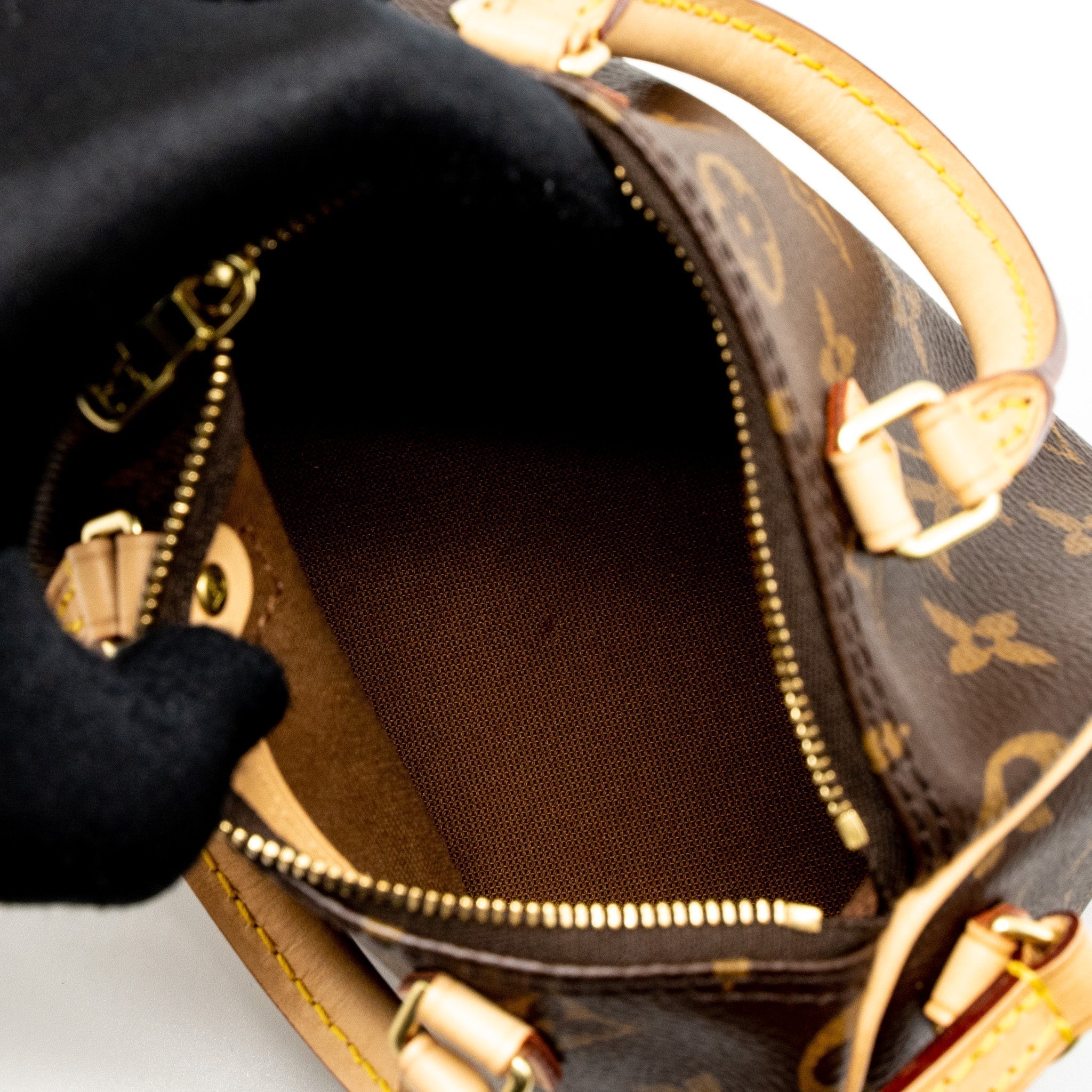 louis-vuitton-nano-speedy-monogram-canvas-ghw-old-version