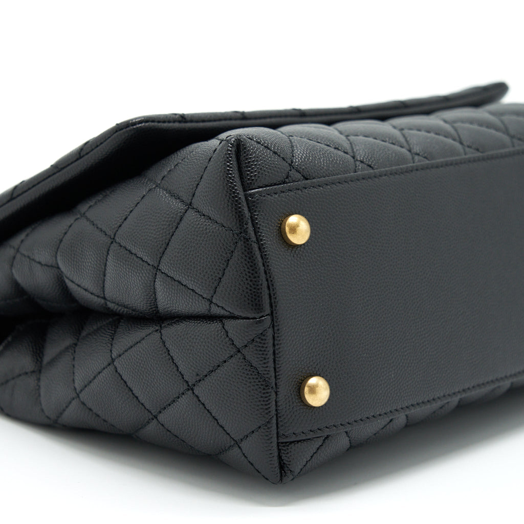 chanel-medium-coco-handle-with-lizard-embossed-handle-caviar-black-ghw