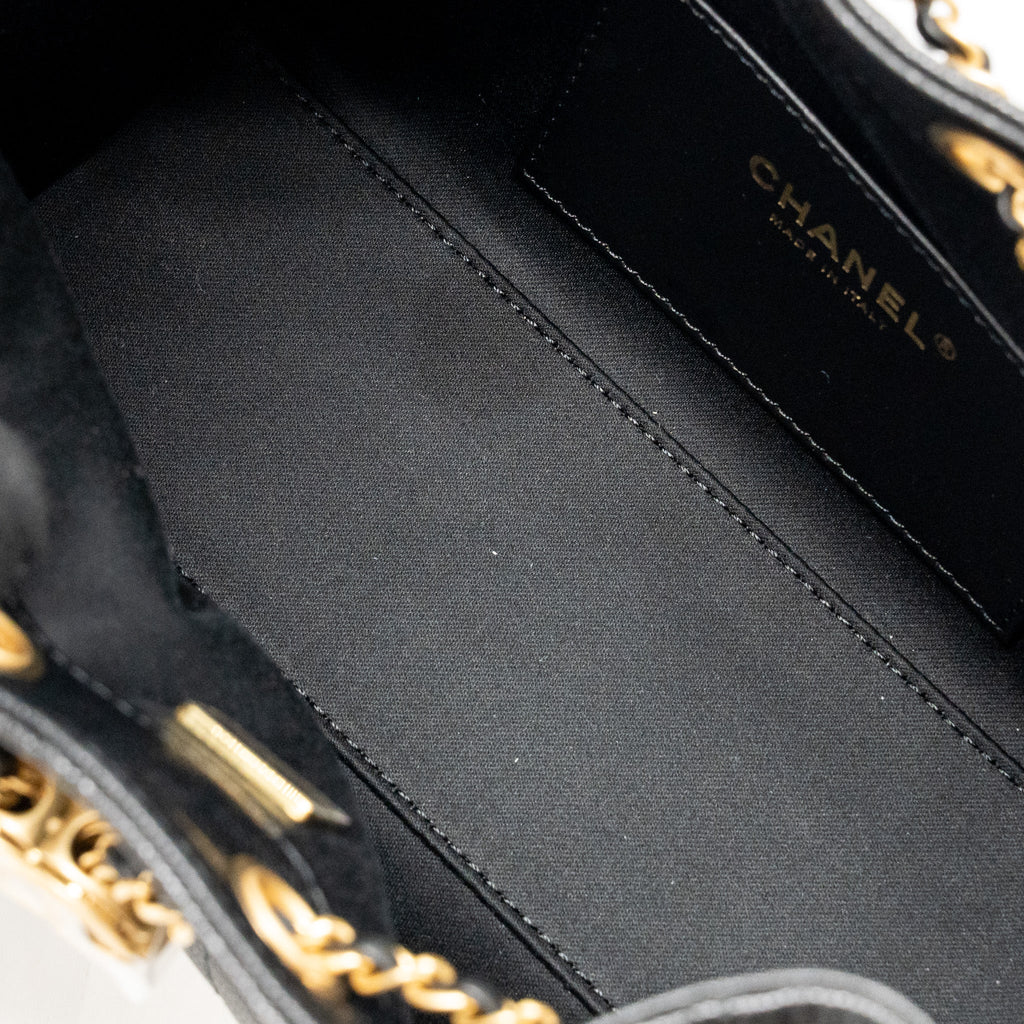 chanel-mini-25-bag-caviar-bag-ghw-microchip