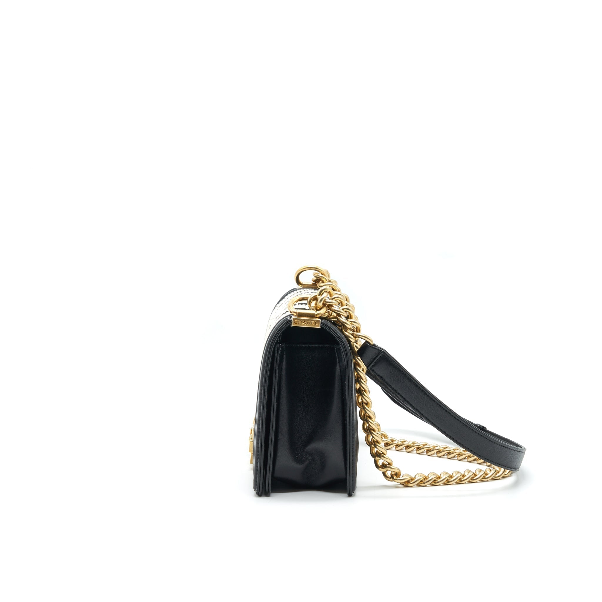 chanel-tweed-medium-le-boy-chevron-black-and-white-ghw