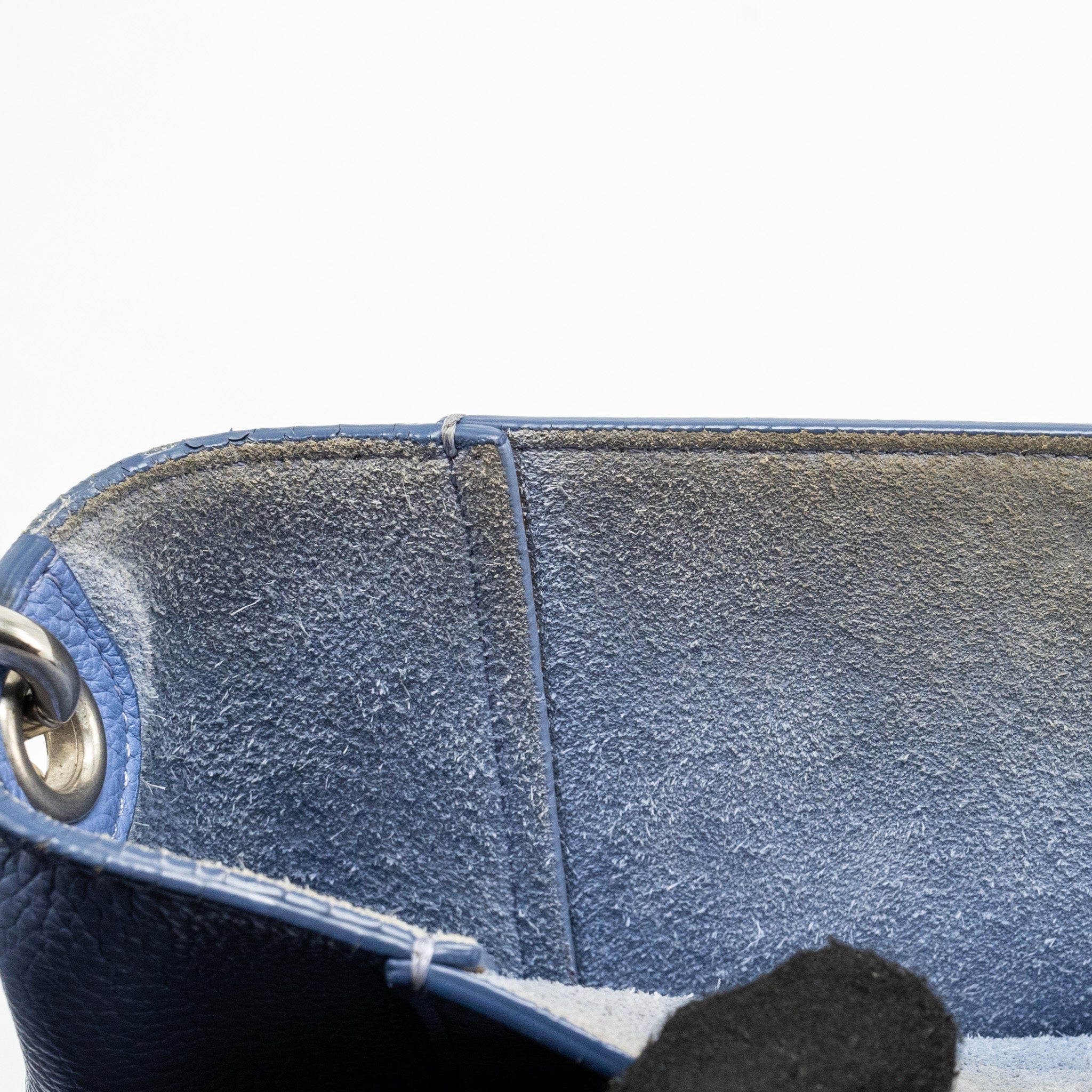 celine-sangle-bucket-bag-calfskin-light-shw