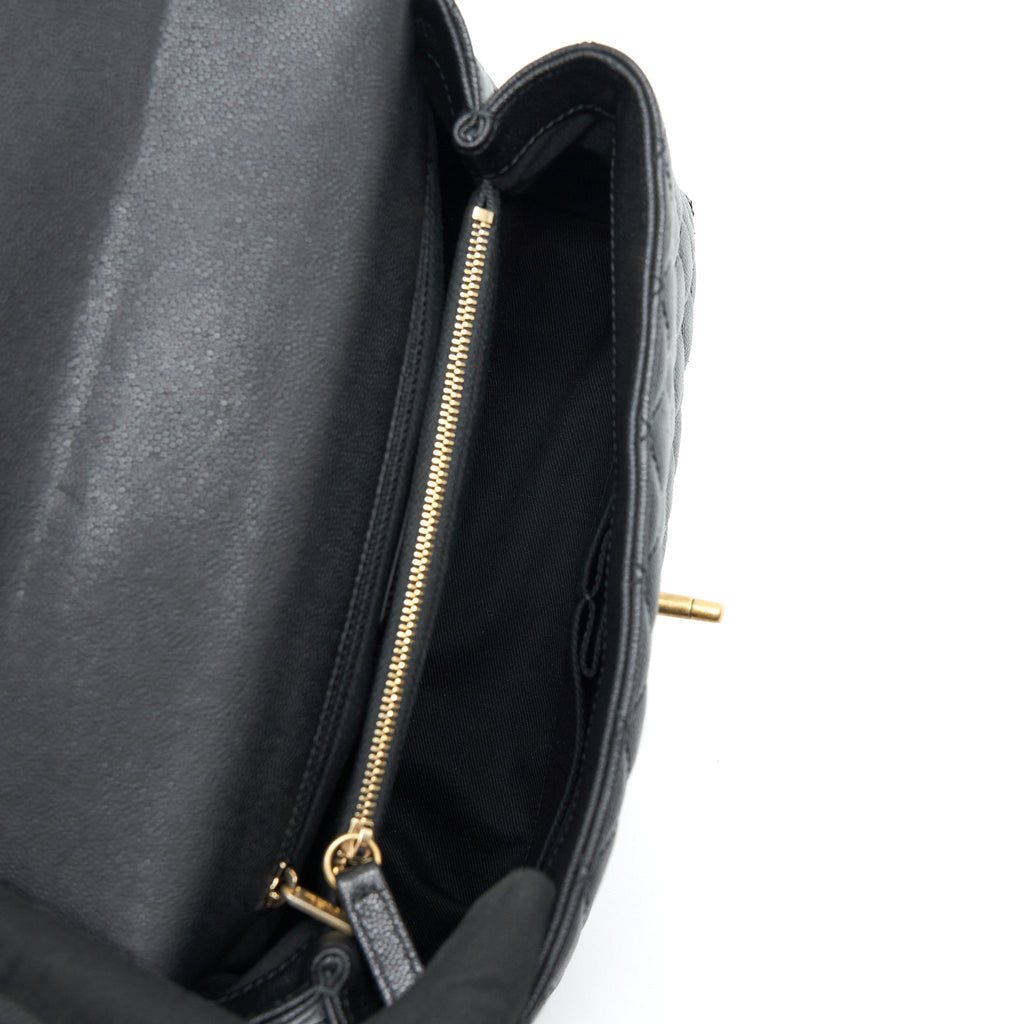 chanel-medium-coco-handle-with-lizard-embossed-handle-caviar-black-ghw