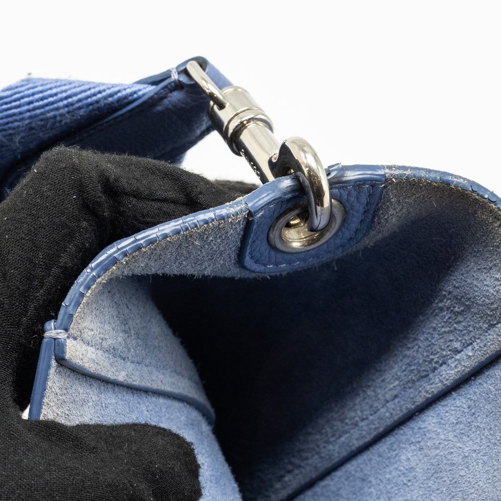 celine-sangle-bucket-bag-calfskin-light-shw