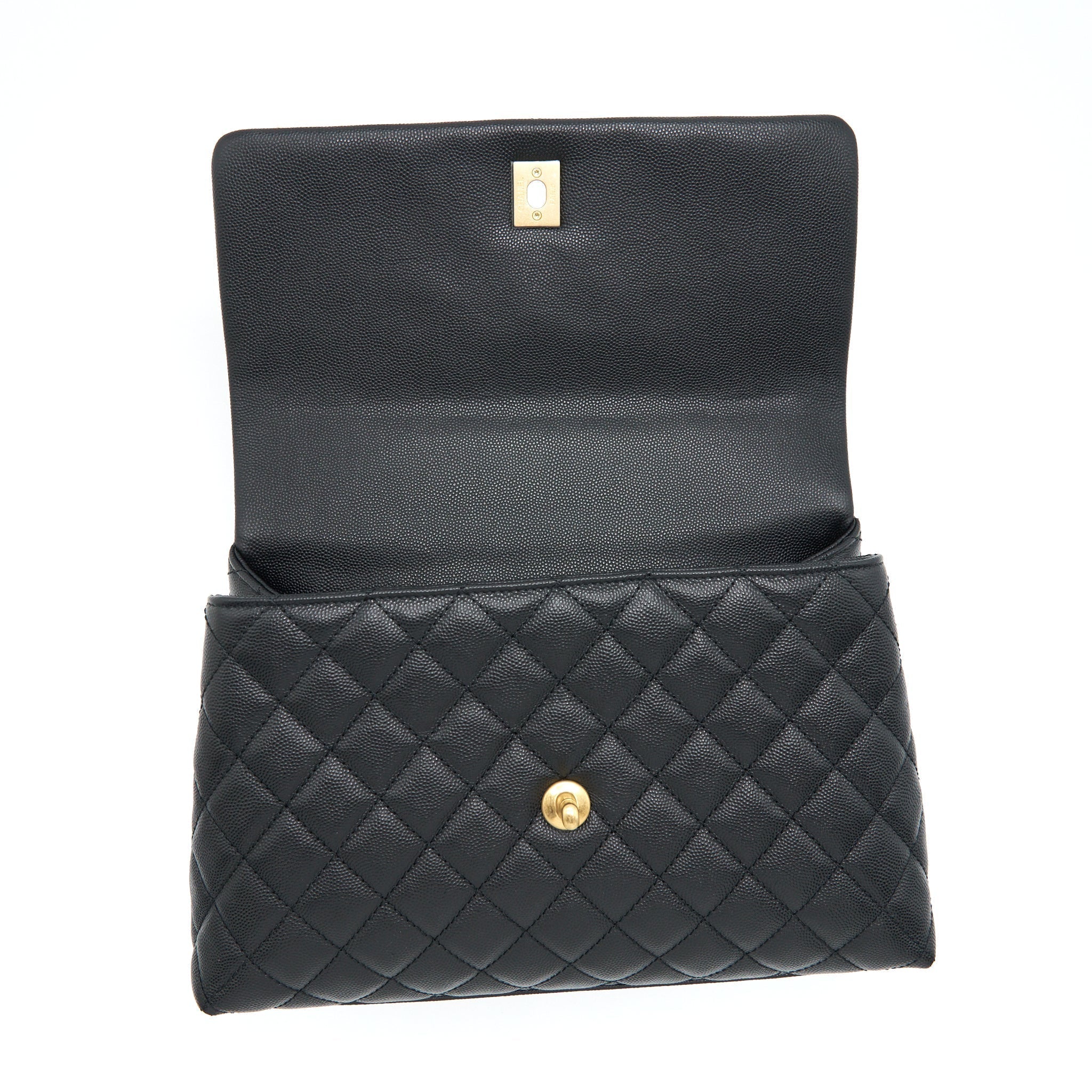 chanel-medium-coco-handle-with-lizard-embossed-handle-caviar-black-ghw