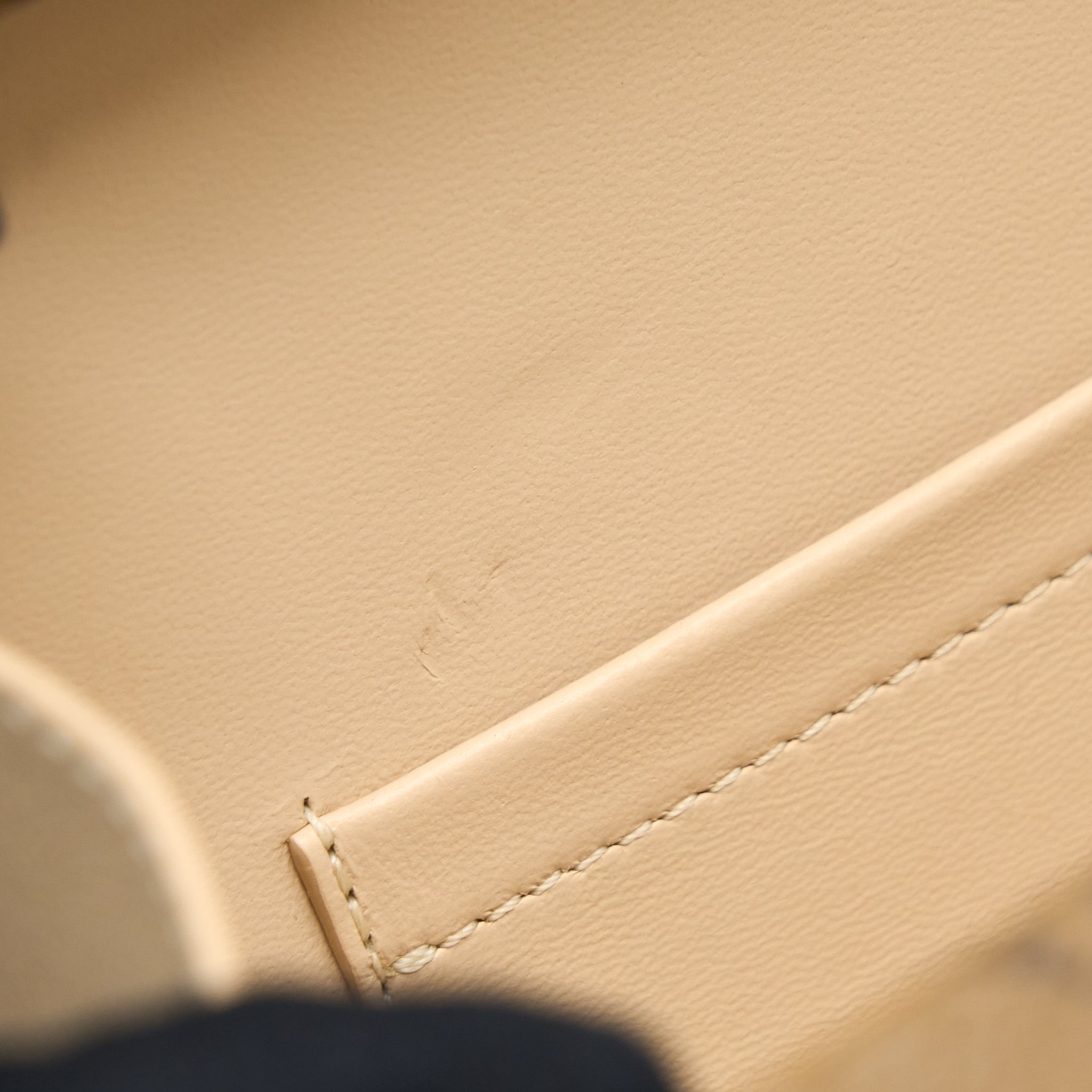 louis-vuitton-petite-malle-monogram-reverse-canvas-ghw