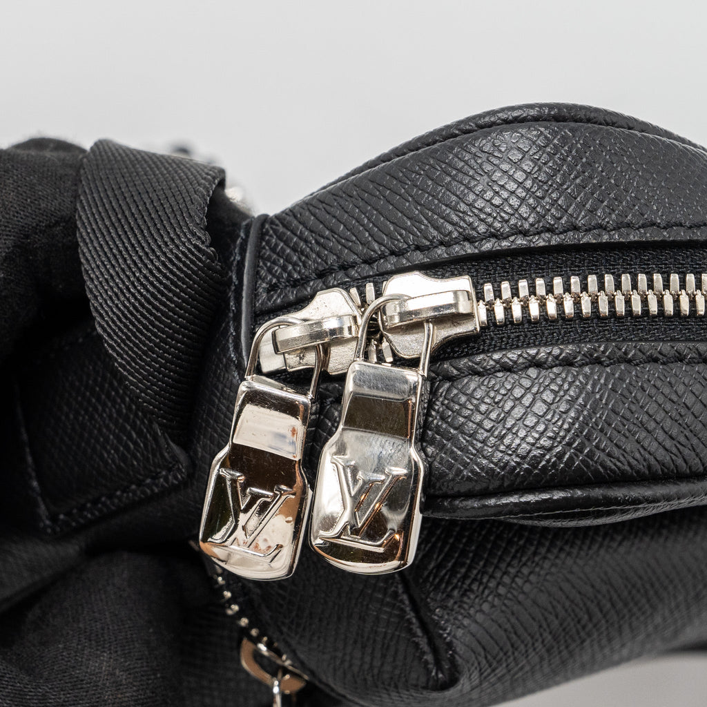 louis-vuitton-messenger-bag-monogram-eclipse-shw