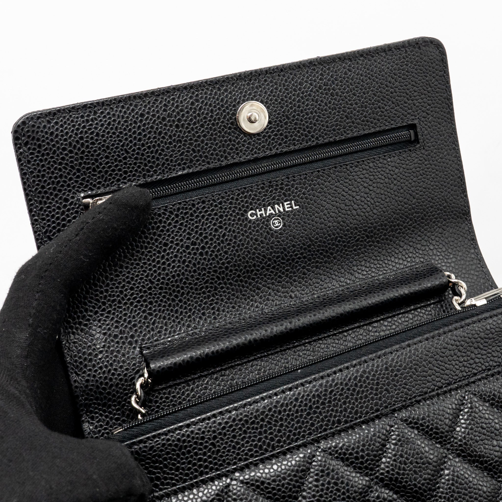 chanel-classic-wallet-on-chain-caviar-black-shw-10