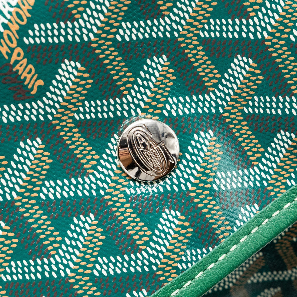 goyard-saint-leger-backpack-with-bulldog-print-green-shw