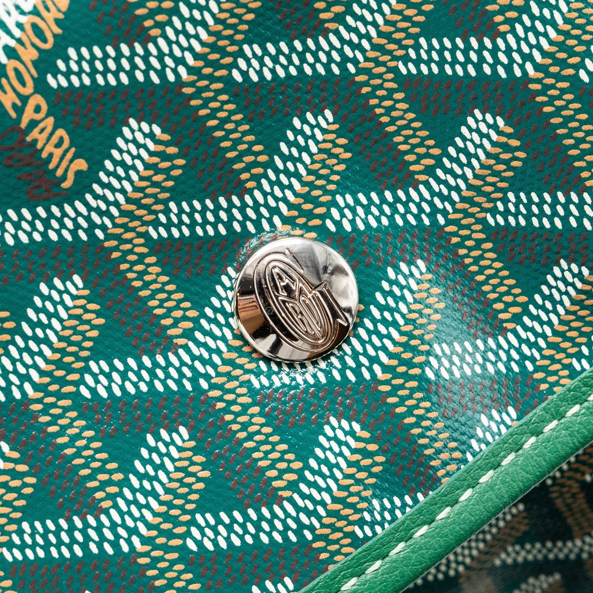 goyard-saint-leger-backpack-with-bulldog-print-green-shw