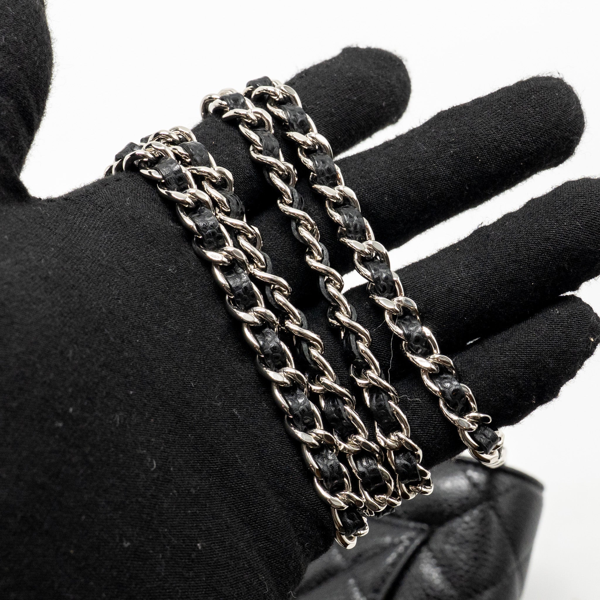 chanel-classic-wallet-on-chain-caviar-black-shw-10
