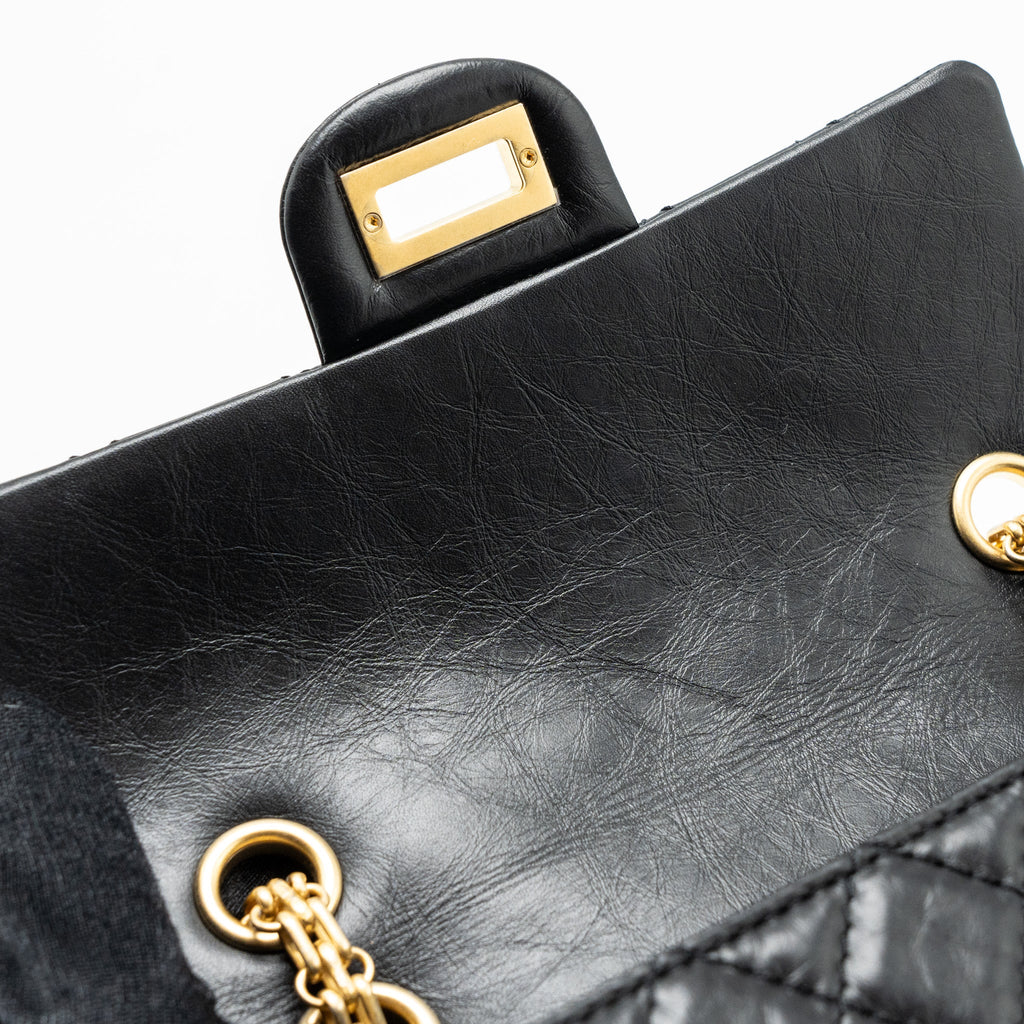 chanel-mini-2-55-reissue-aged-calfskin-black-brushed-ghwmicrochip