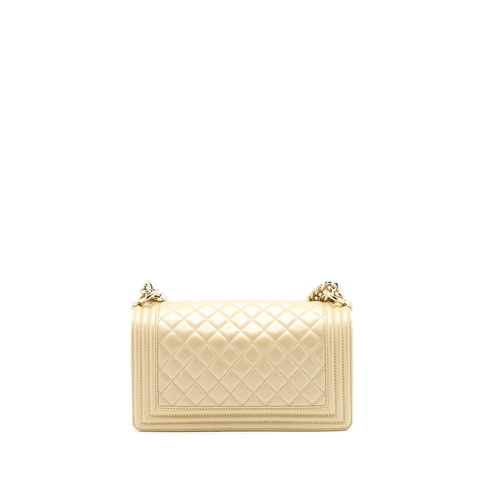 chanel-medium-boy-caviar-gold-lghw