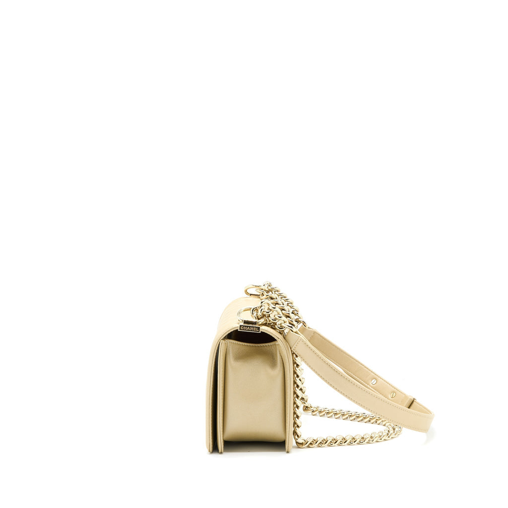 chanel-medium-boy-caviar-gold-lghw
