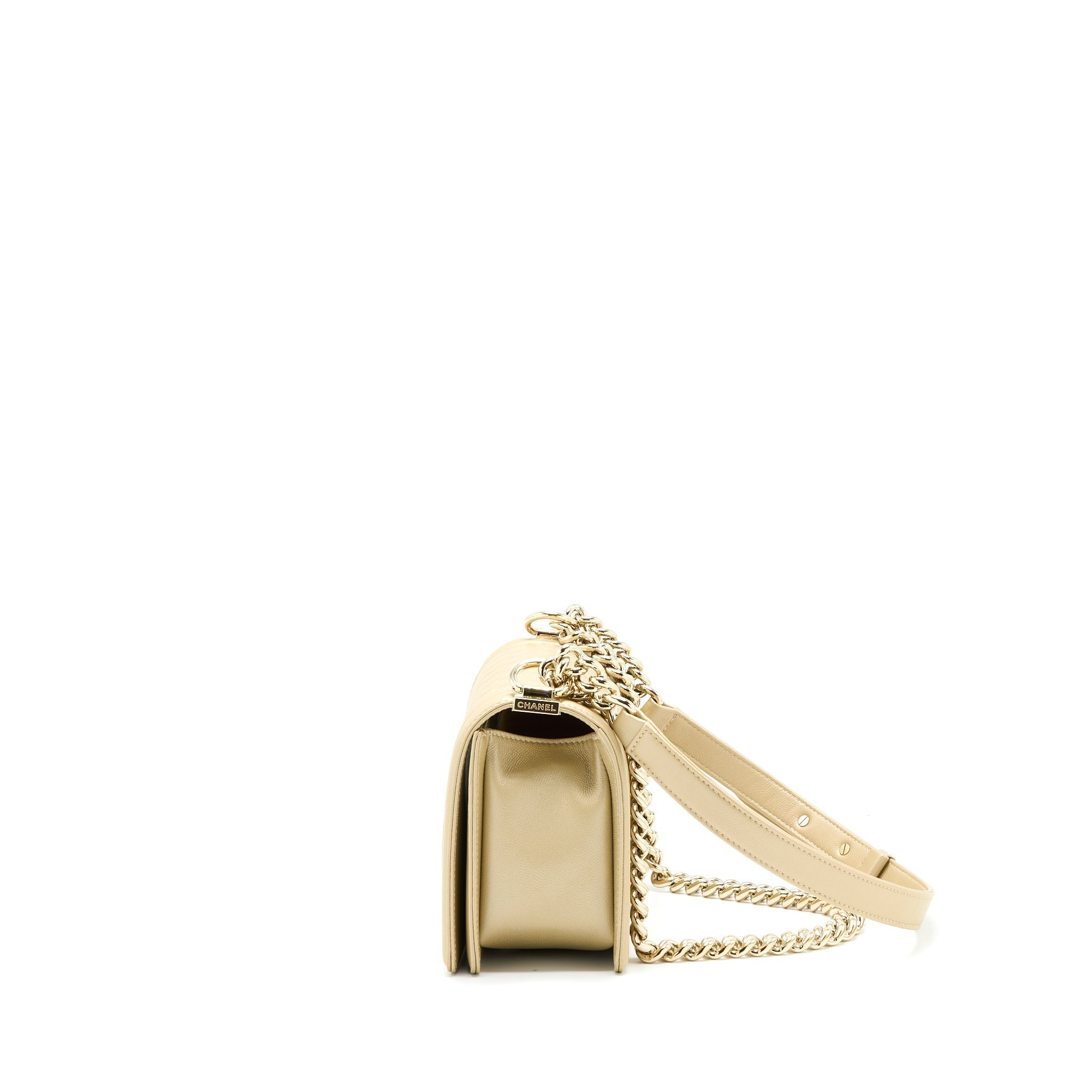 chanel-medium-boy-caviar-gold-lghw