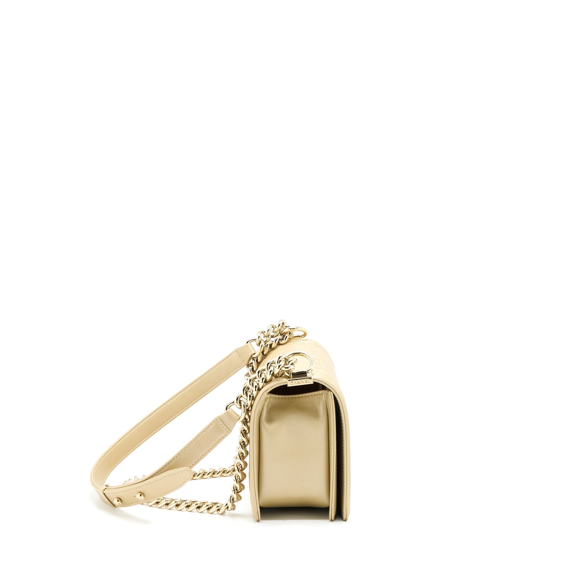 chanel-medium-boy-caviar-gold-lghw