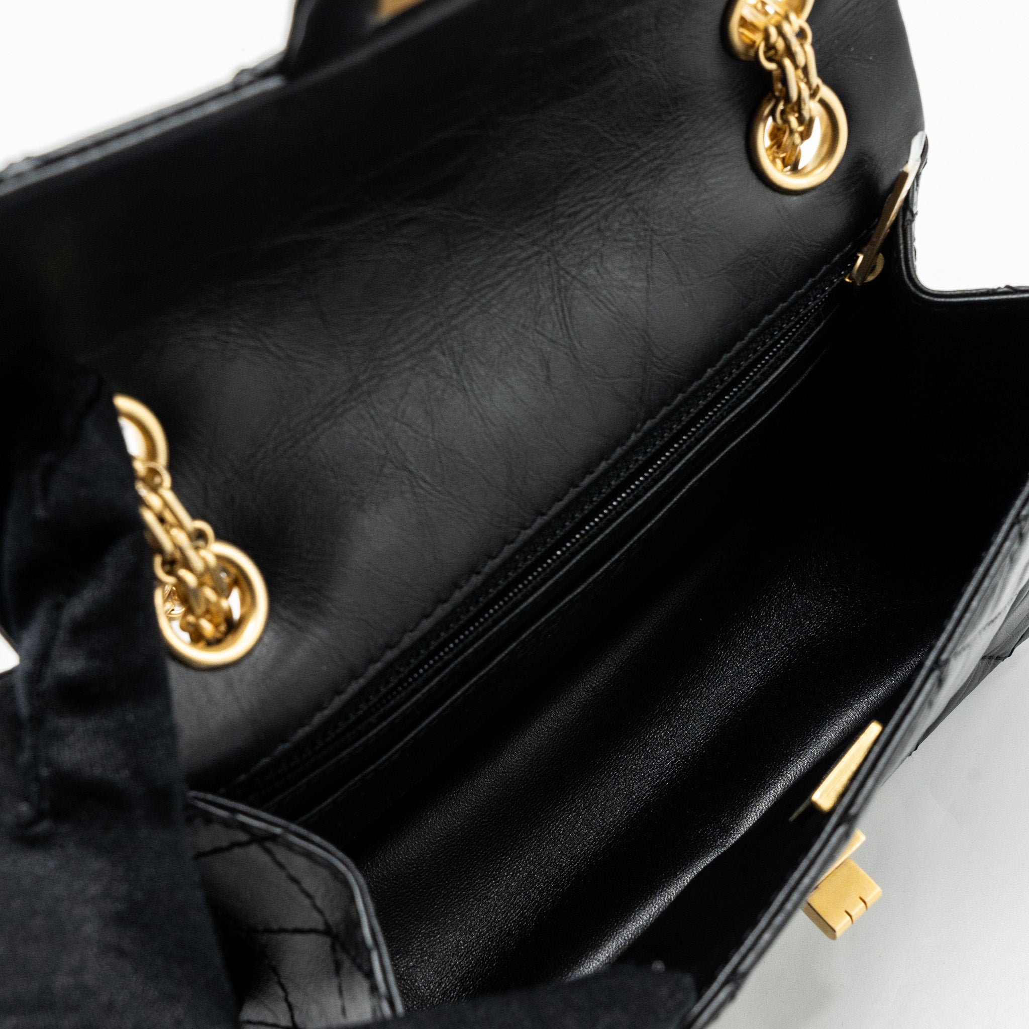 chanel-mini-2-55-reissue-aged-calfskin-black-brushed-ghwmicrochip