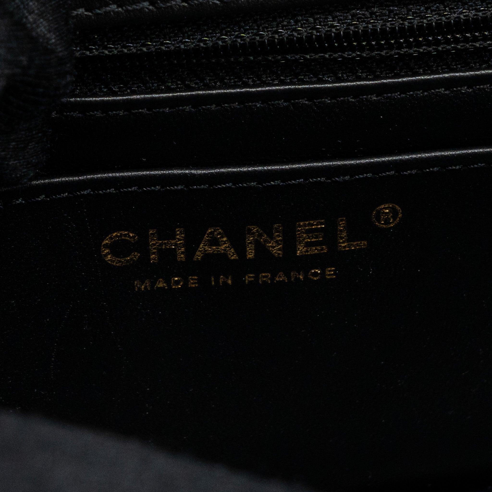 chanel-mini-2-55-reissue-aged-calfskin-black-brushed-ghwmicrochip