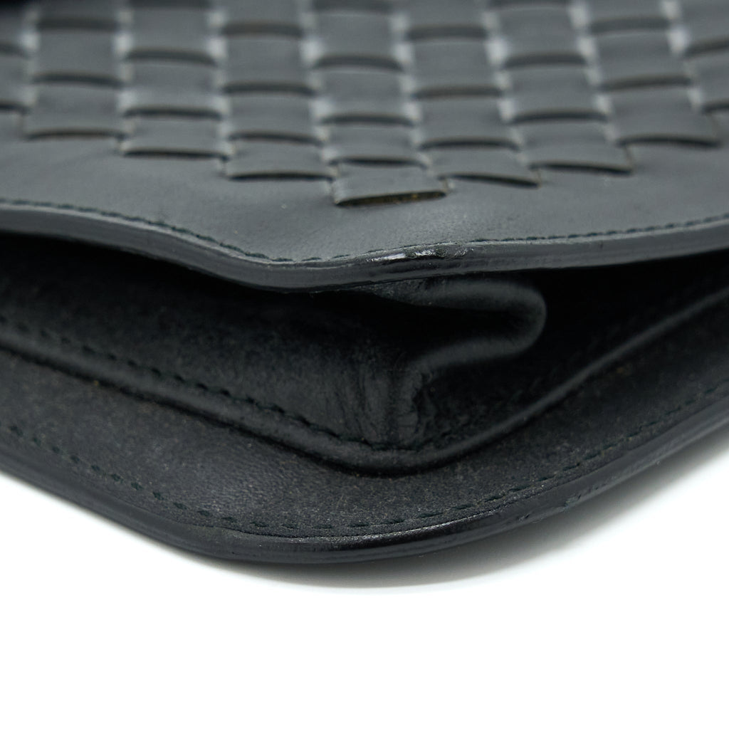 bottega-veneta-men-s-pouch-intrecciate-black-with-black-hardware