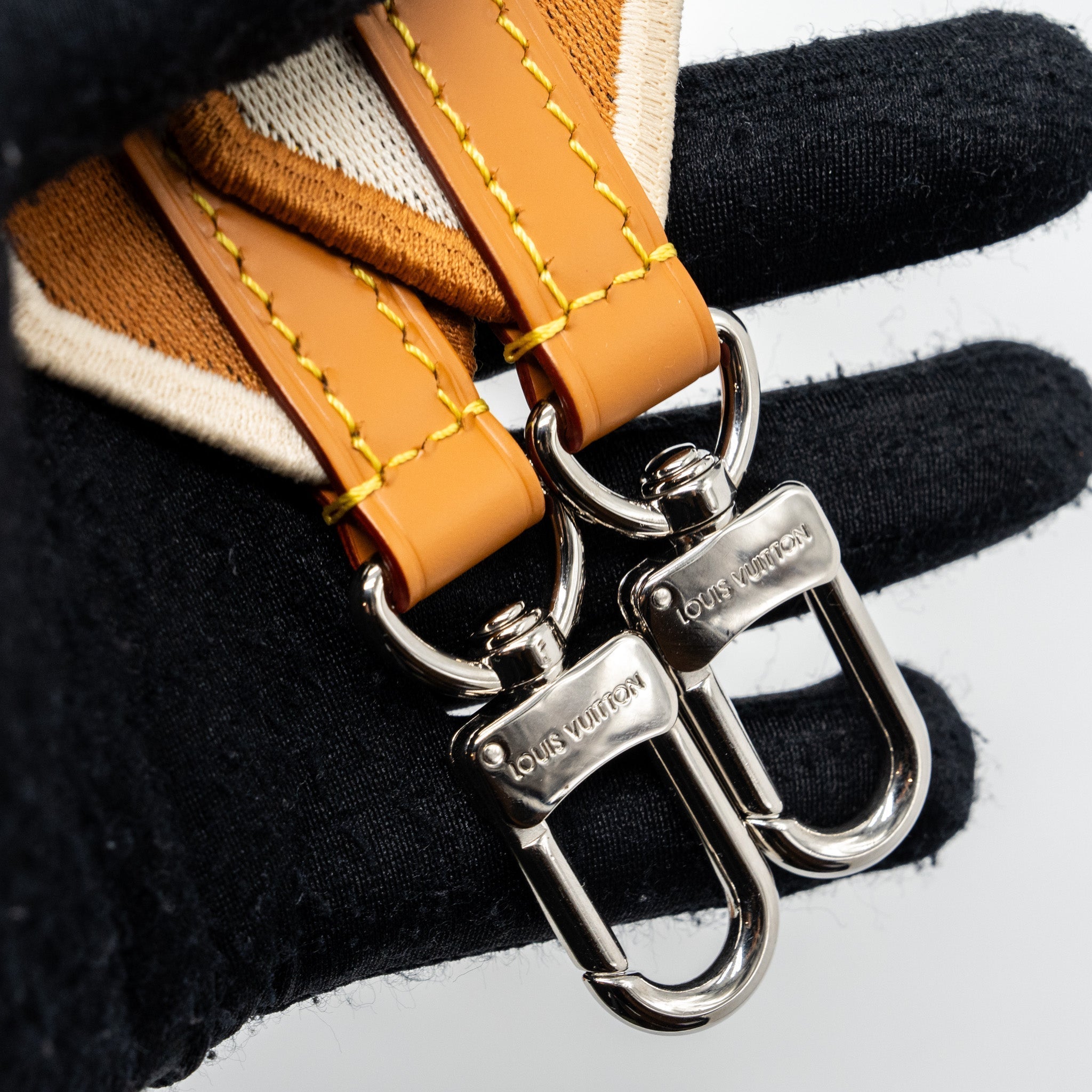 louis-vuitton-cluny-mini-epi-gold-miel-shw