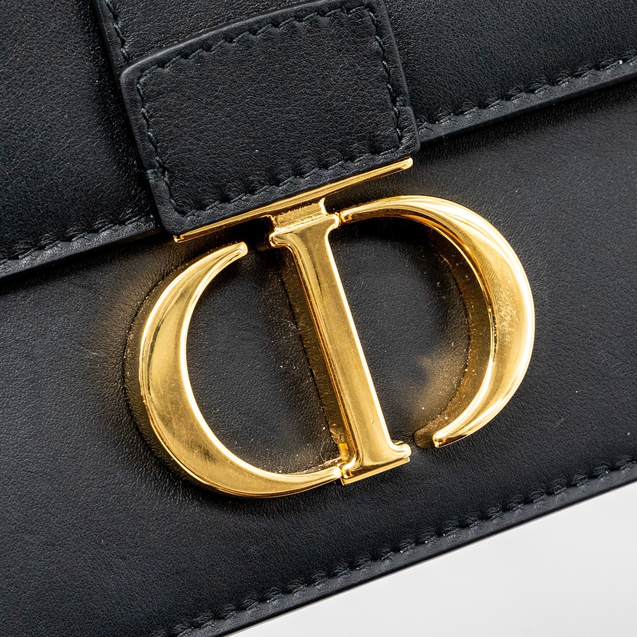 dior-30-montaigne-east-west-bag-with-chain-calfskin-black-ghw