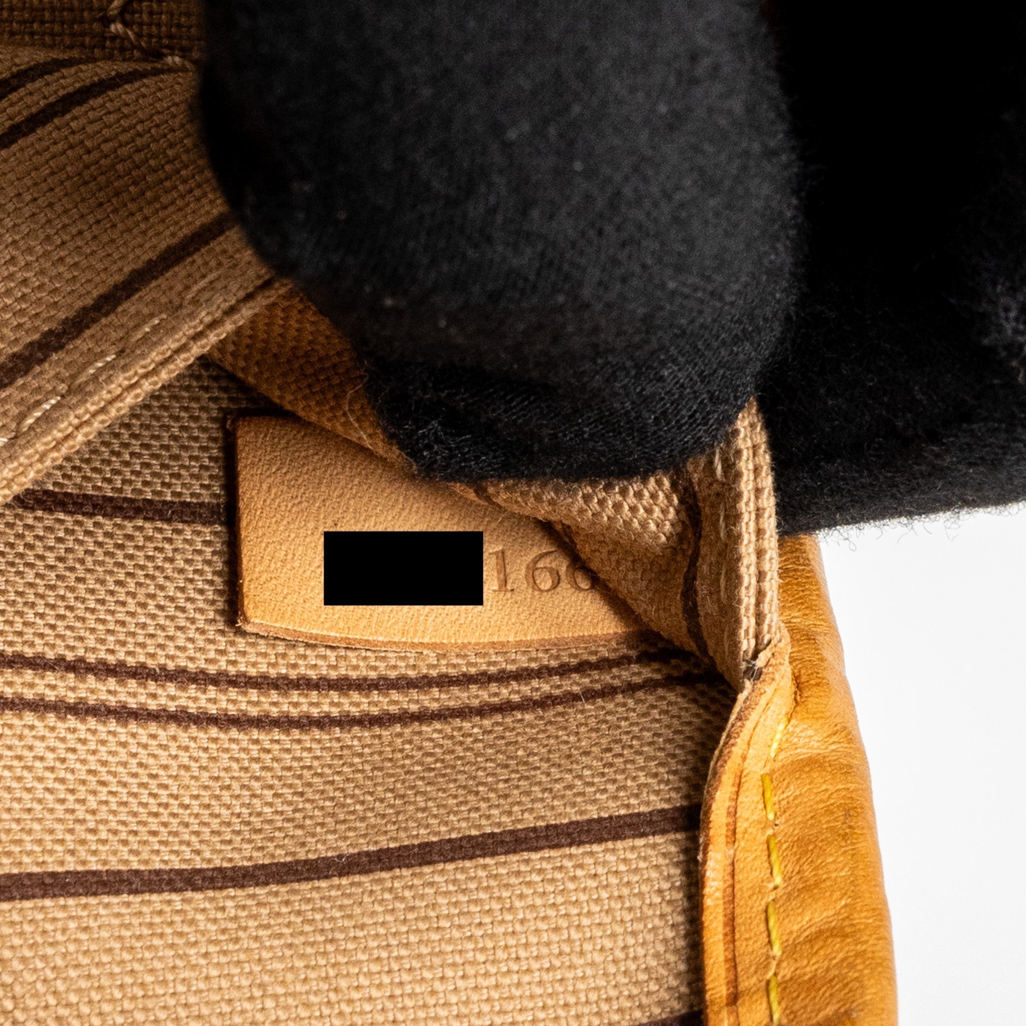 louis-vuitton-neverfull-mm-monogram-canvas-ghw-3