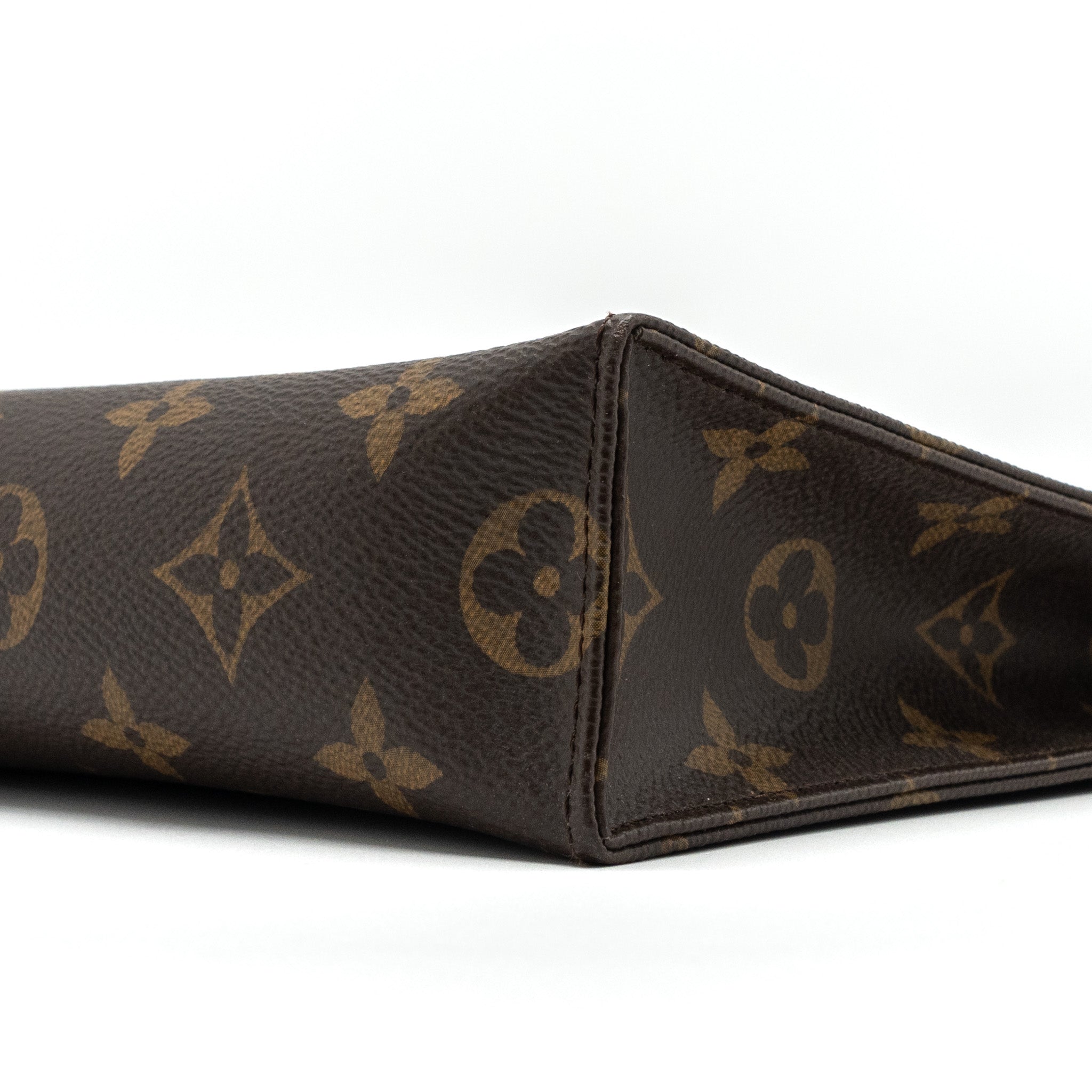 louis-vuitton-toiletry-pochette-26-monogram-canvas-ghw-9