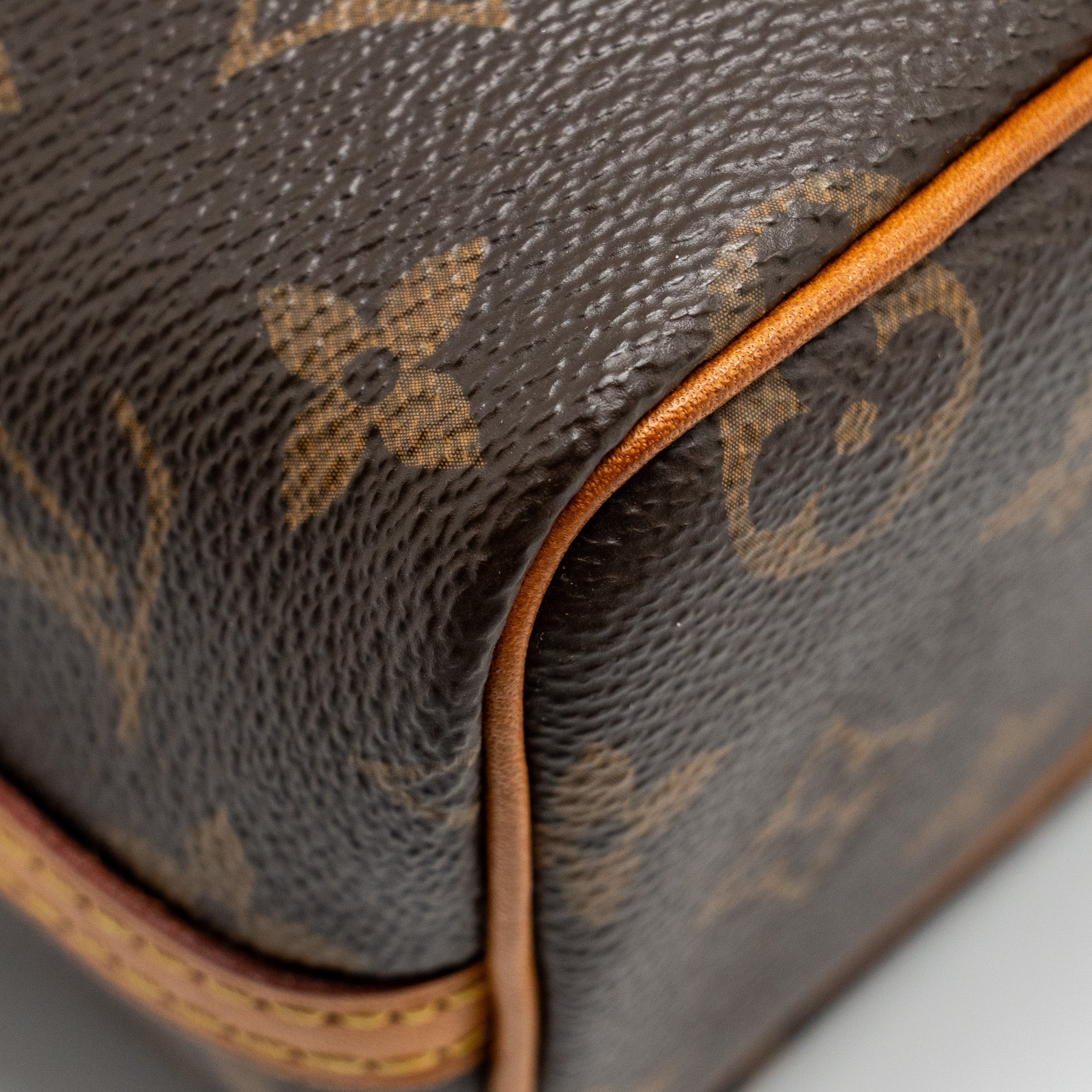 louis-vuitton-nano-noe-monogram-canvas-ghw-16