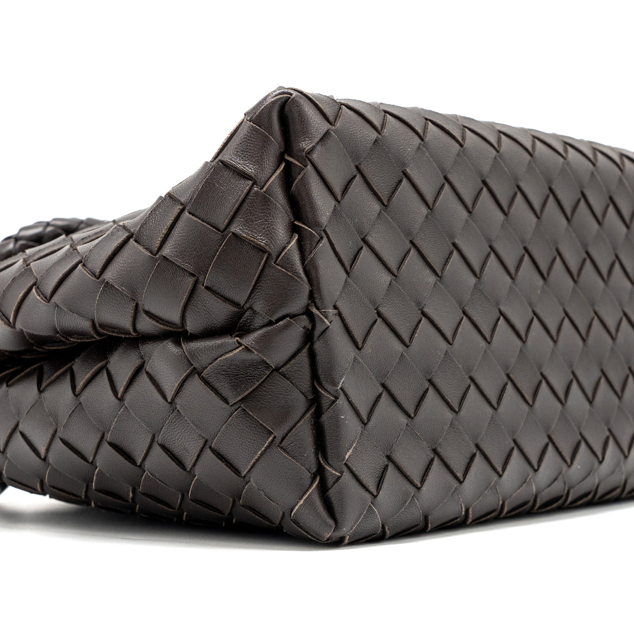 bottega-veneta-medium-andiamo-bag-lambskin-fondant-ghw