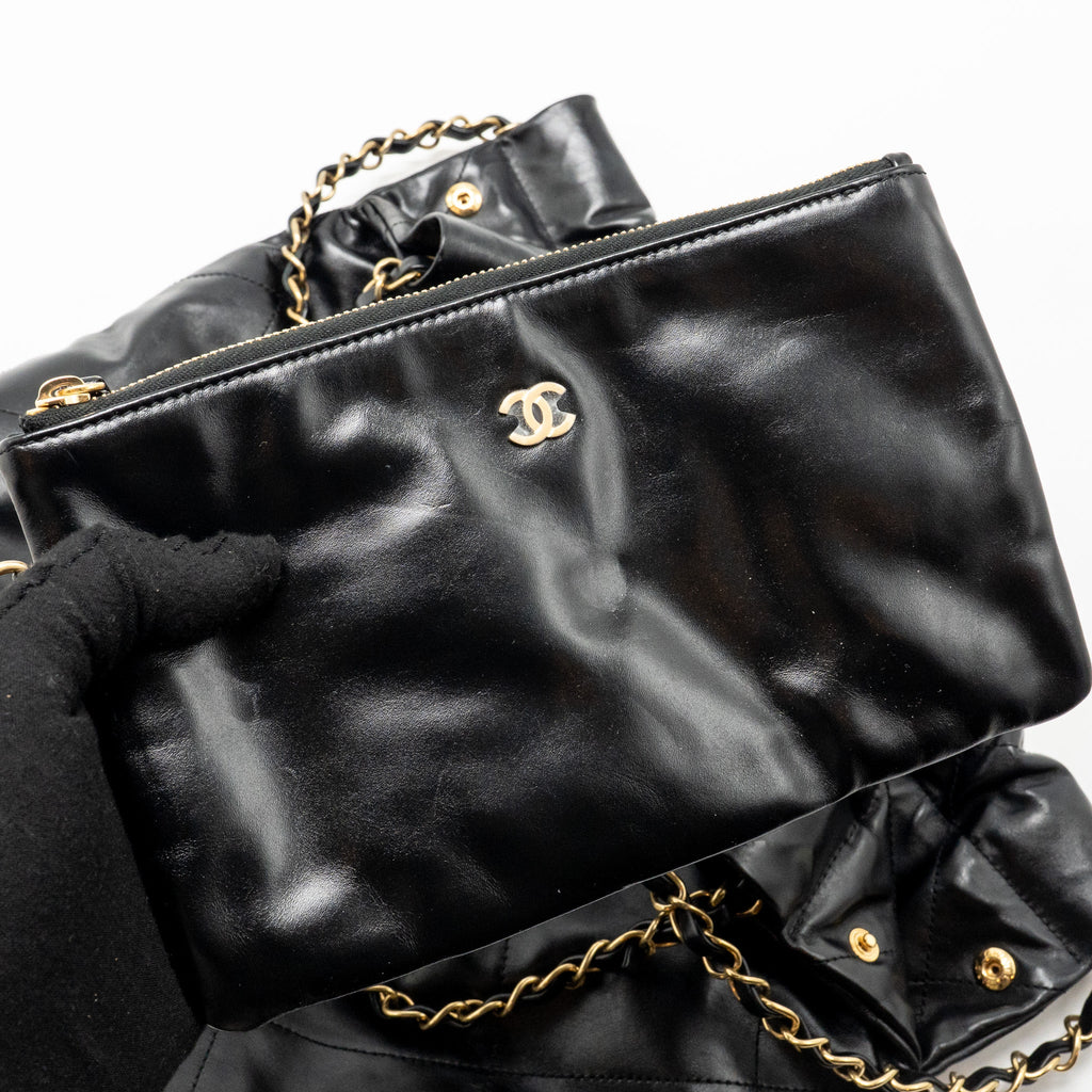 chanel-small-22-bag-shiny-calfskin-black-ghwmicrochip-1