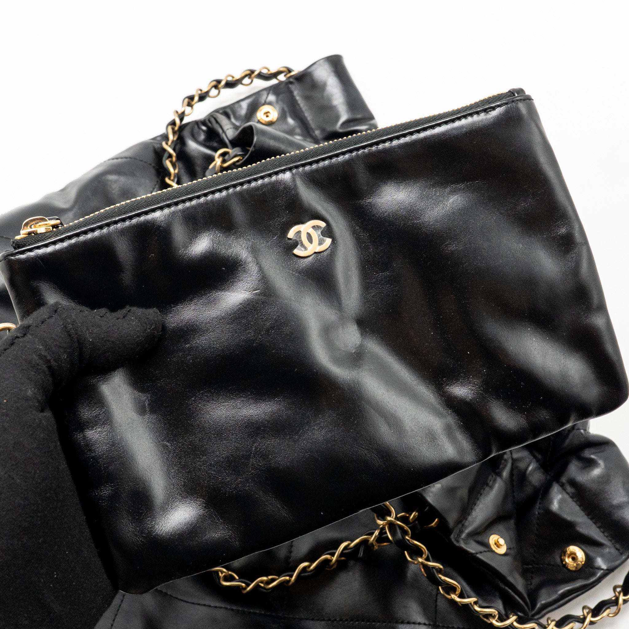 chanel-small-22-bag-shiny-calfskin-black-ghwmicrochip-1