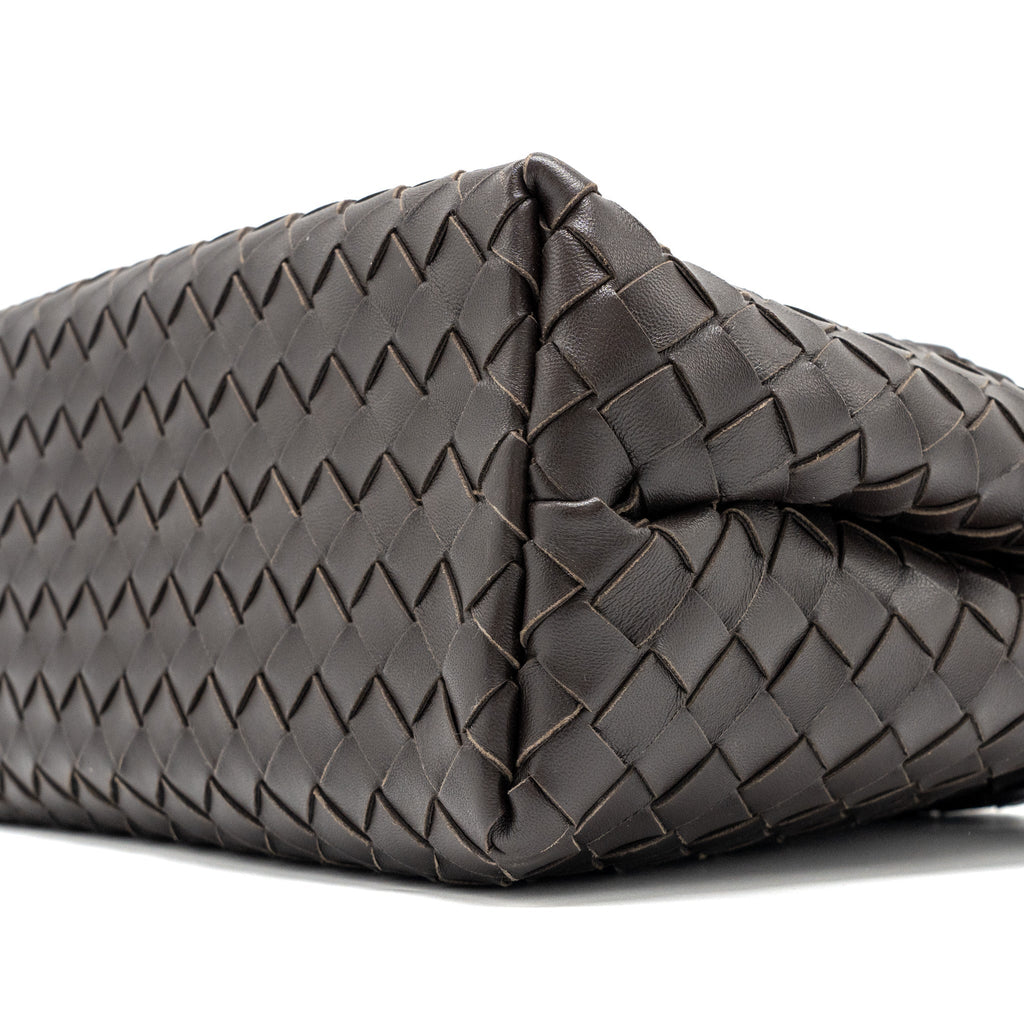 bottega-veneta-medium-andiamo-bag-lambskin-fondant-ghw