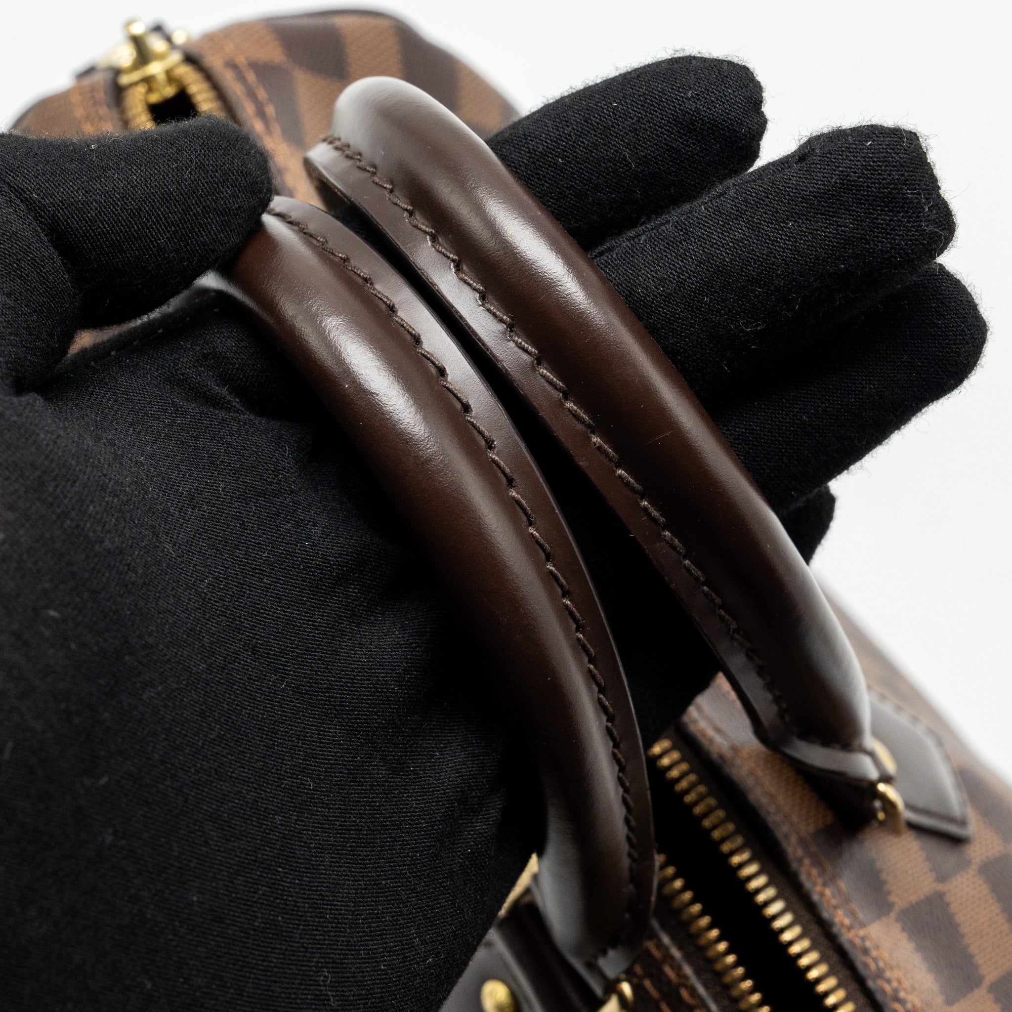 louis-vuitton-speedy-bandouliere-25-damier-ebene-ghw-2
