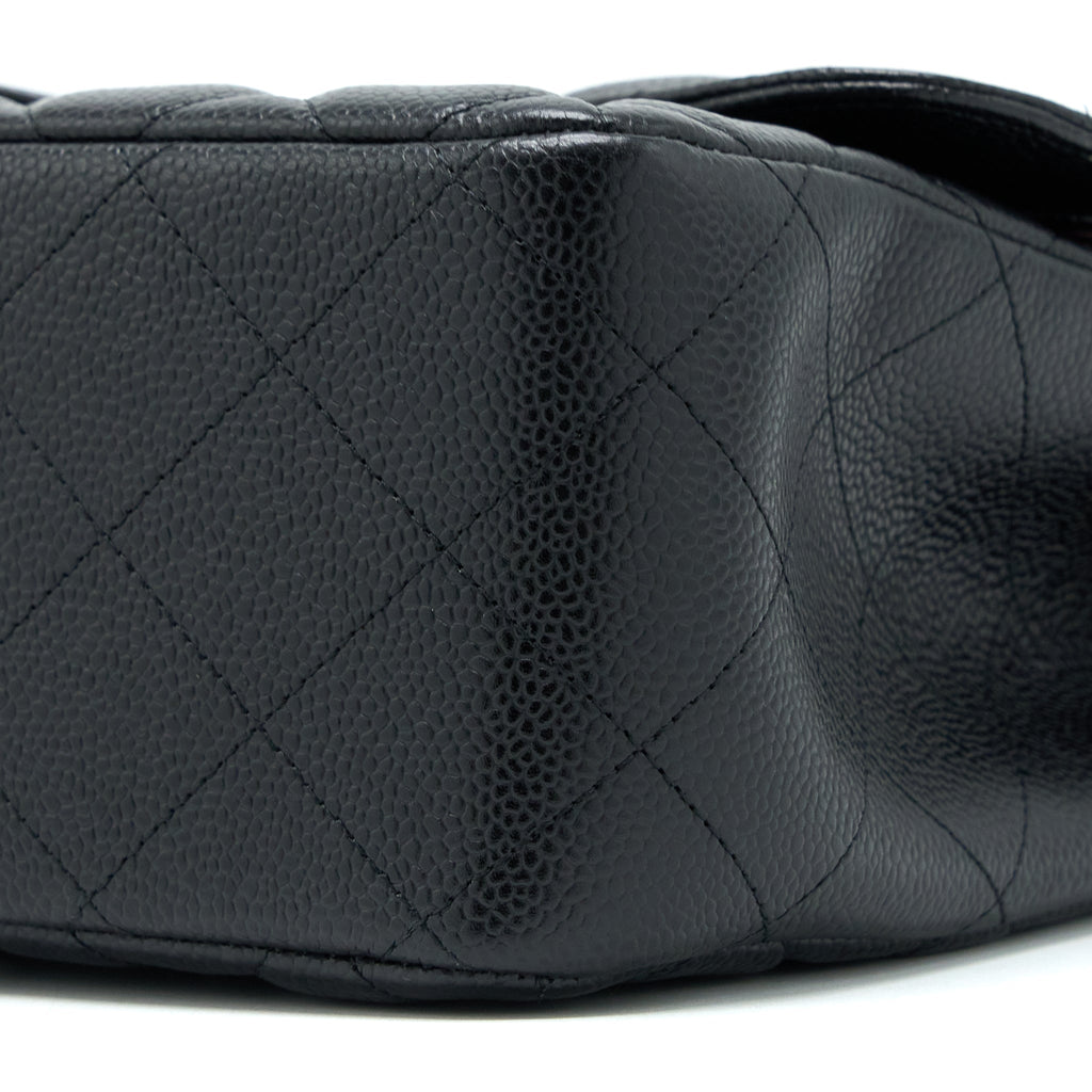 chanel-jumbo-classic-double-flap-bag-caviar-black-ghw-4