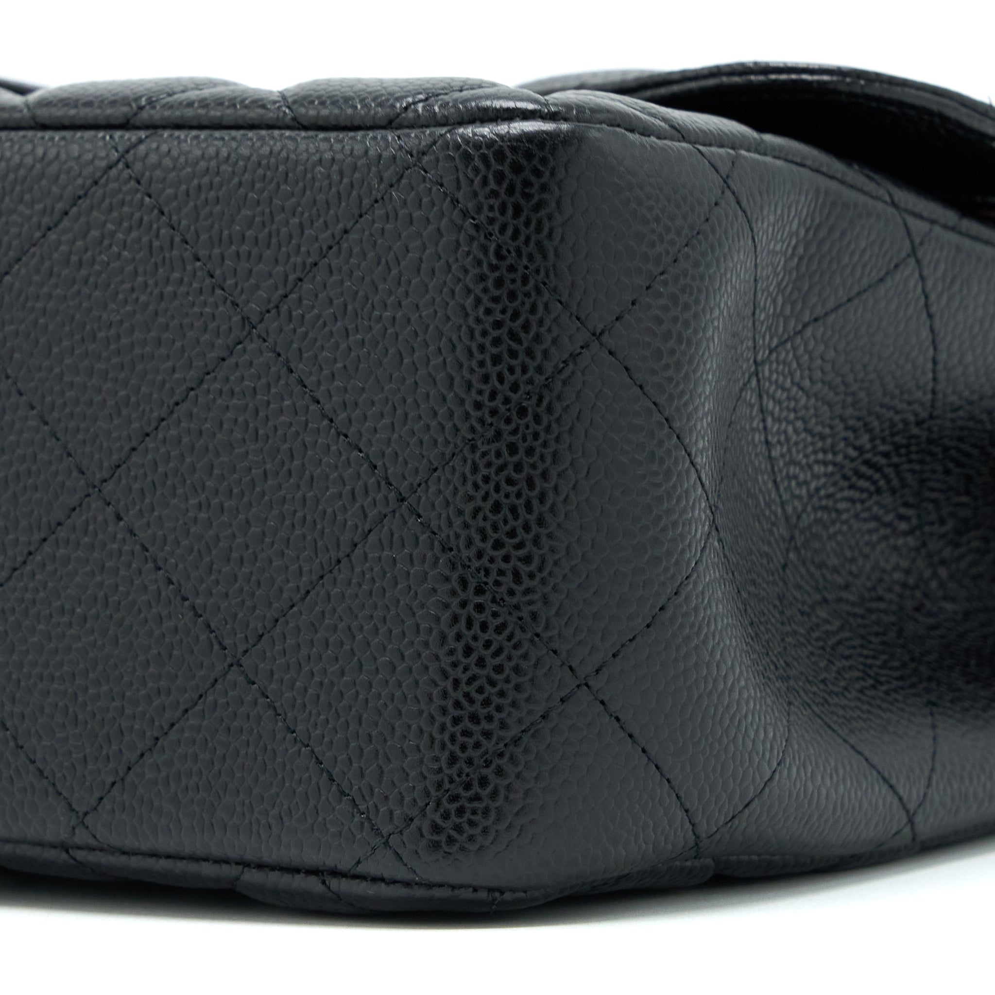 chanel-jumbo-classic-double-flap-bag-caviar-black-ghw-4
