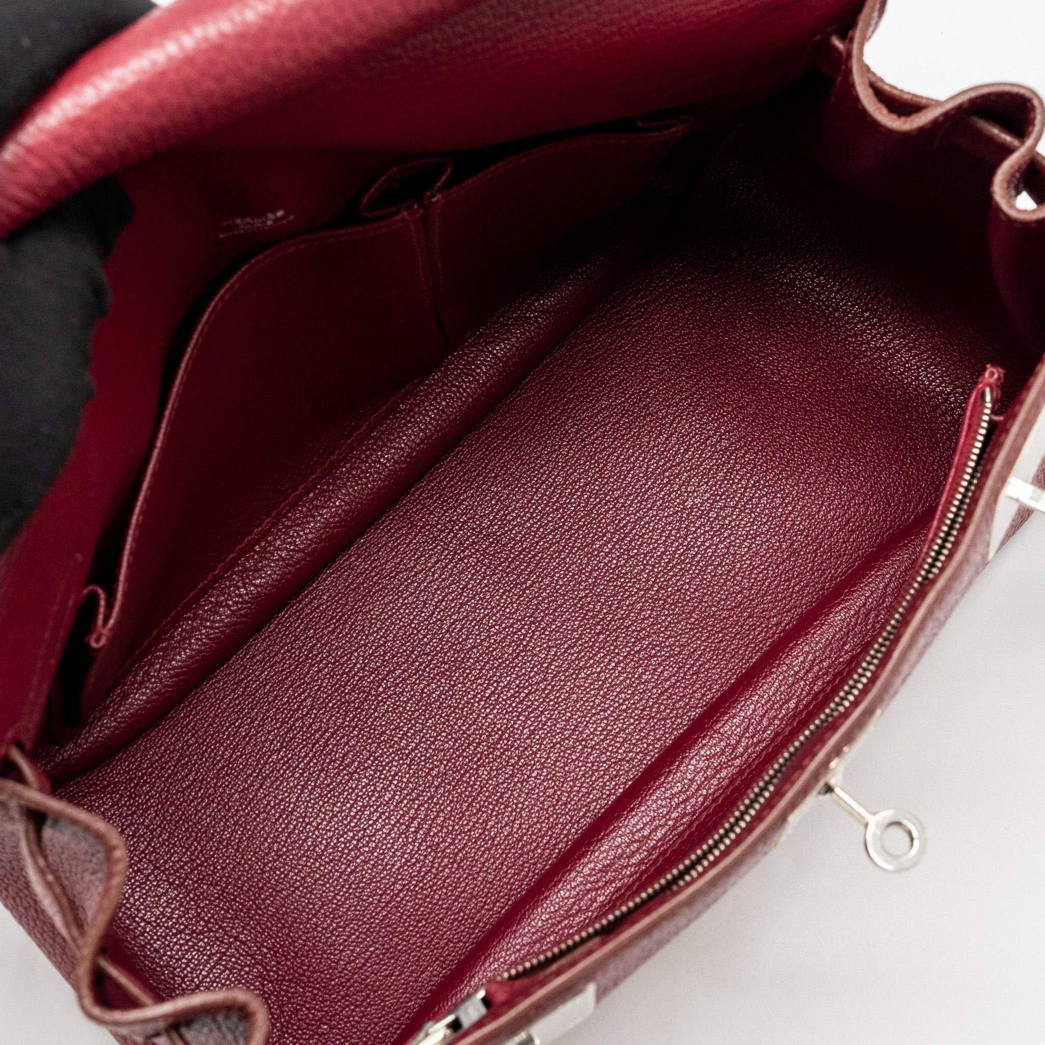 hermes-jypsiere-28-clemence-rouge-grenat-shw-stamp-square-p
