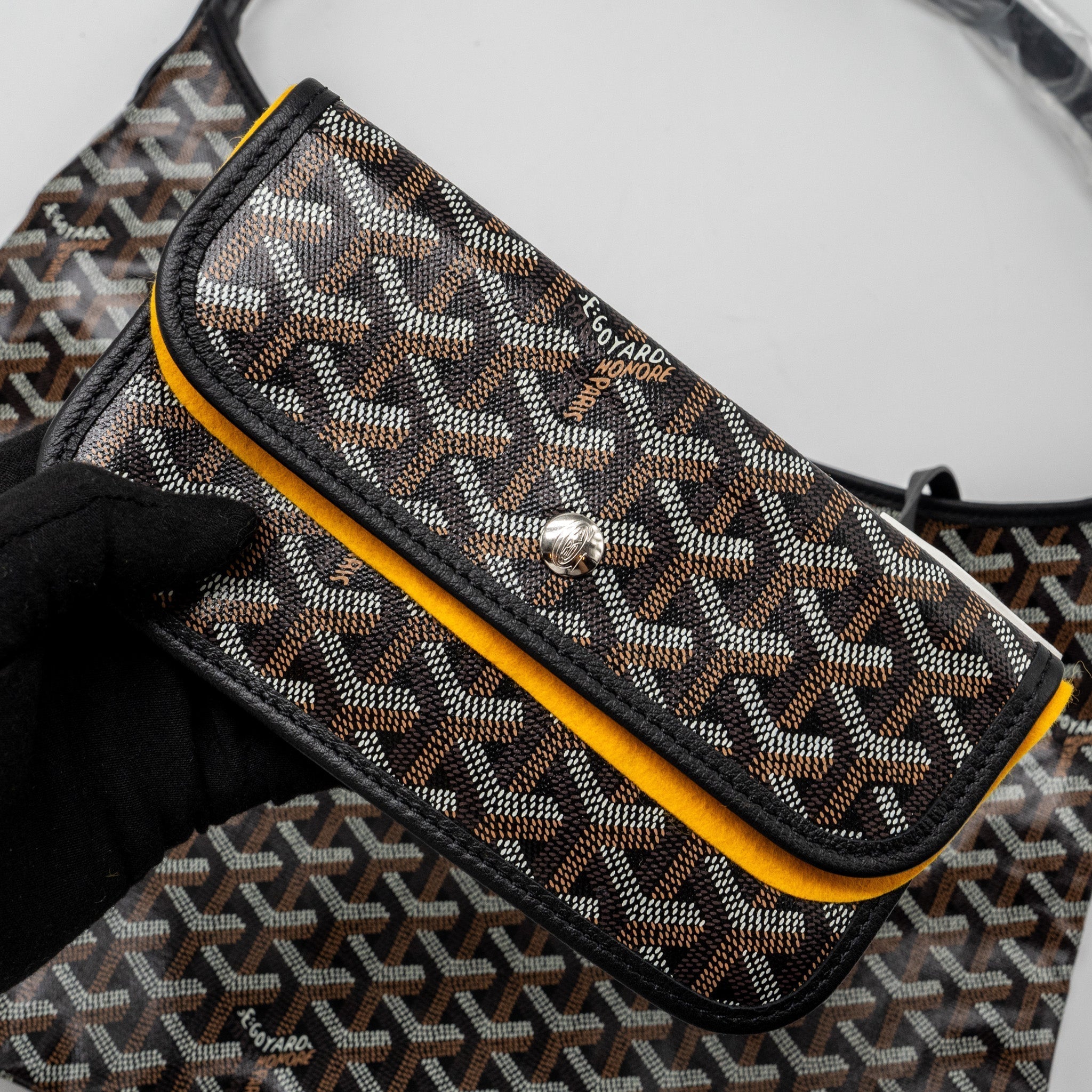 goyard-boheme-hobo-bag-goyardline-canvas-calfskin-black-shw