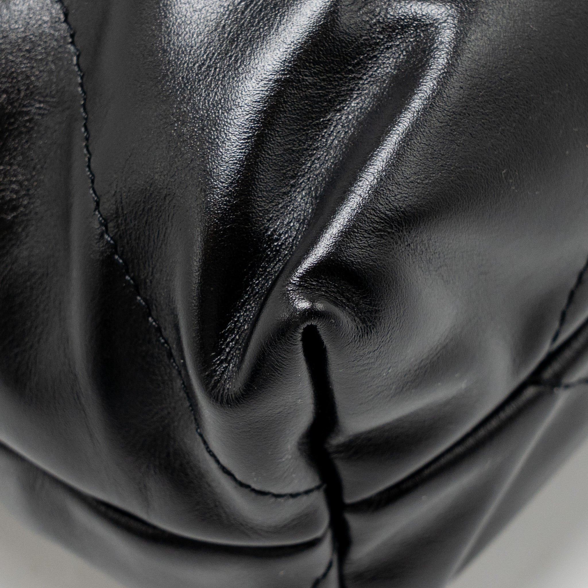 chanel-22-black