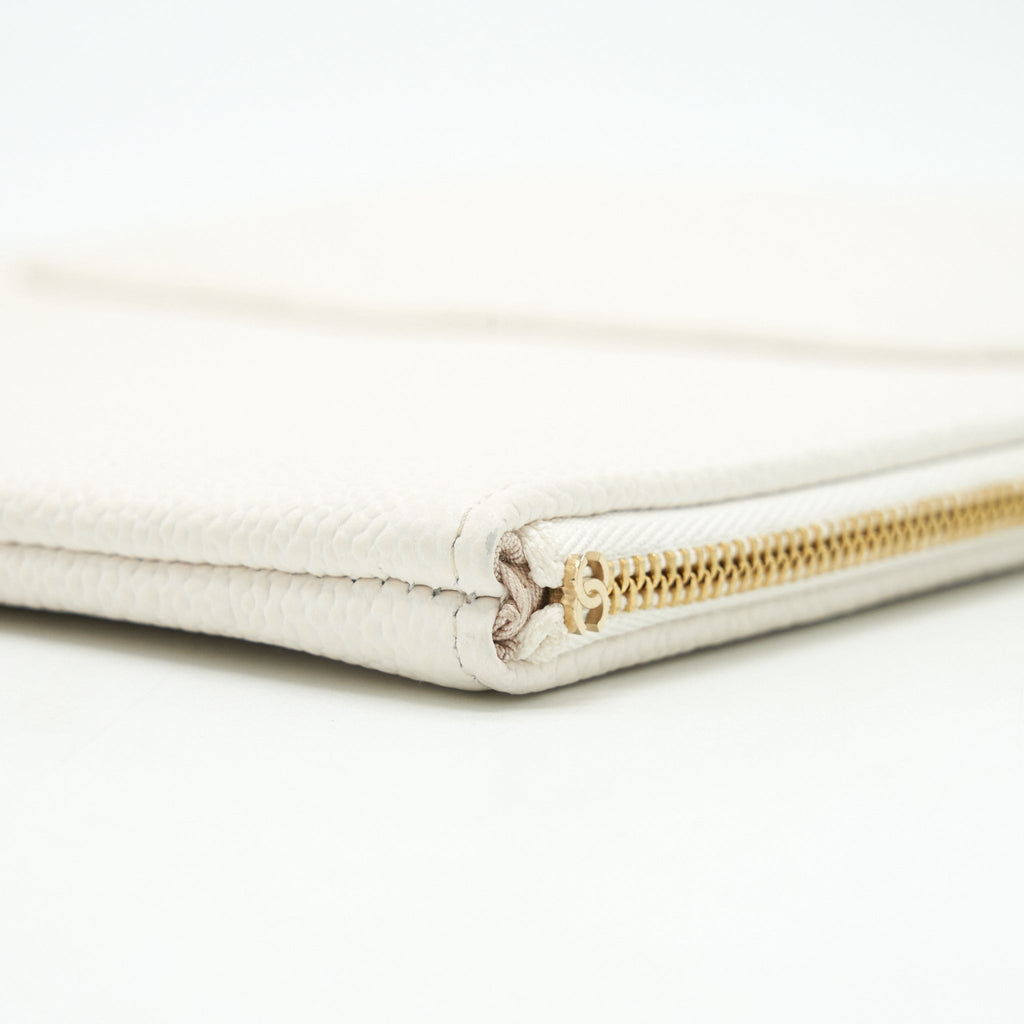chanel-seasonal-zippy-pouch-caviar-white-ghw