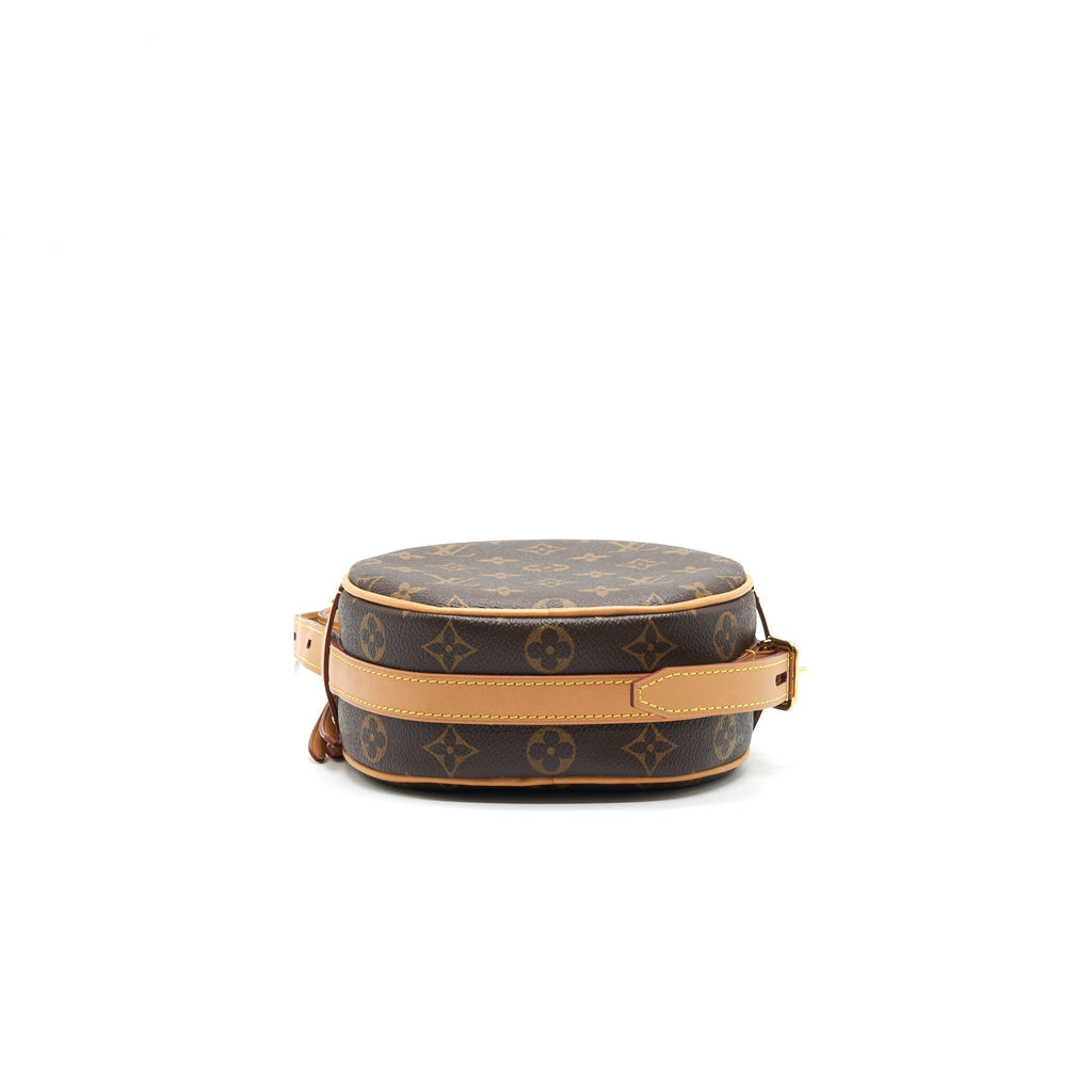 louis-vuitton-boite-chapeau-souple-pm-monogram-canvas