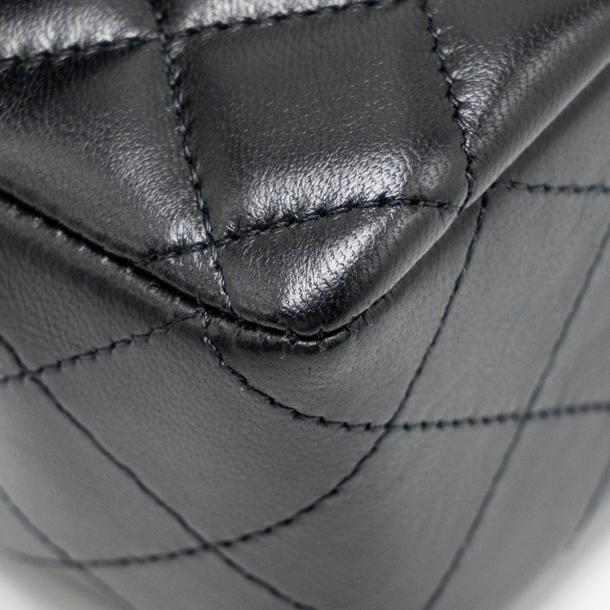 chanel-mini-rectangular-flap-bag-lambskin-black-lghwmicrochip-2