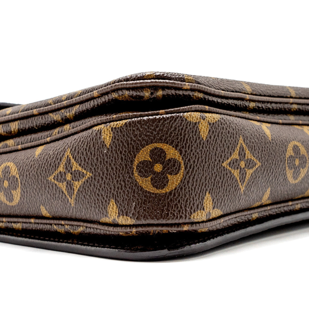 louis-vuitton-pochette-metis-monogram-canvas-ghw-20