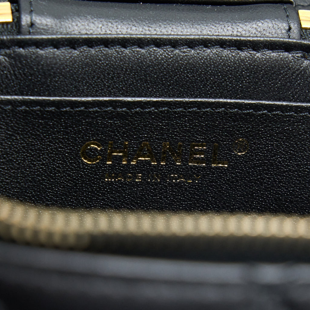 chanel-trendy-vanity-case-lambskin-black-lghw-microchip
