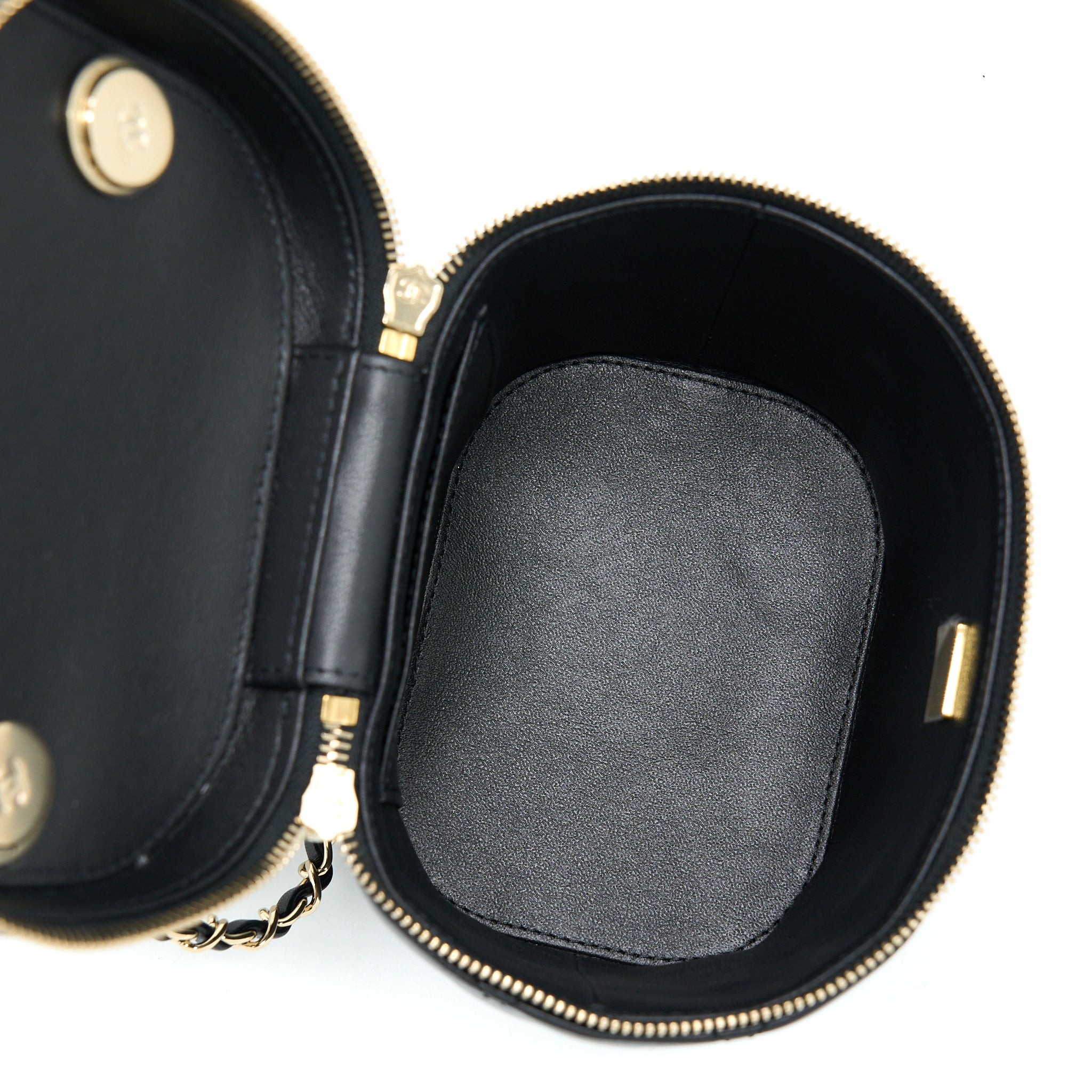 chanel-trendy-vanity-case-lambskin-black-lghw-microchip