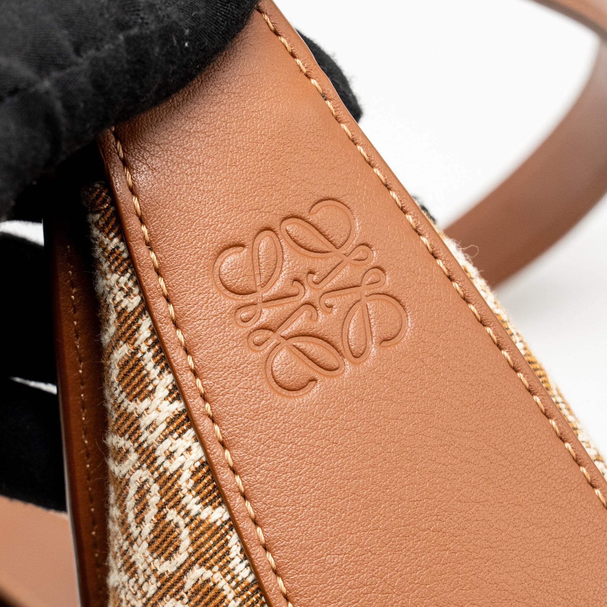 loewe-medium-luna-bag-anagram-jacquard-canvas-calfskin-tan-pecan-ghw