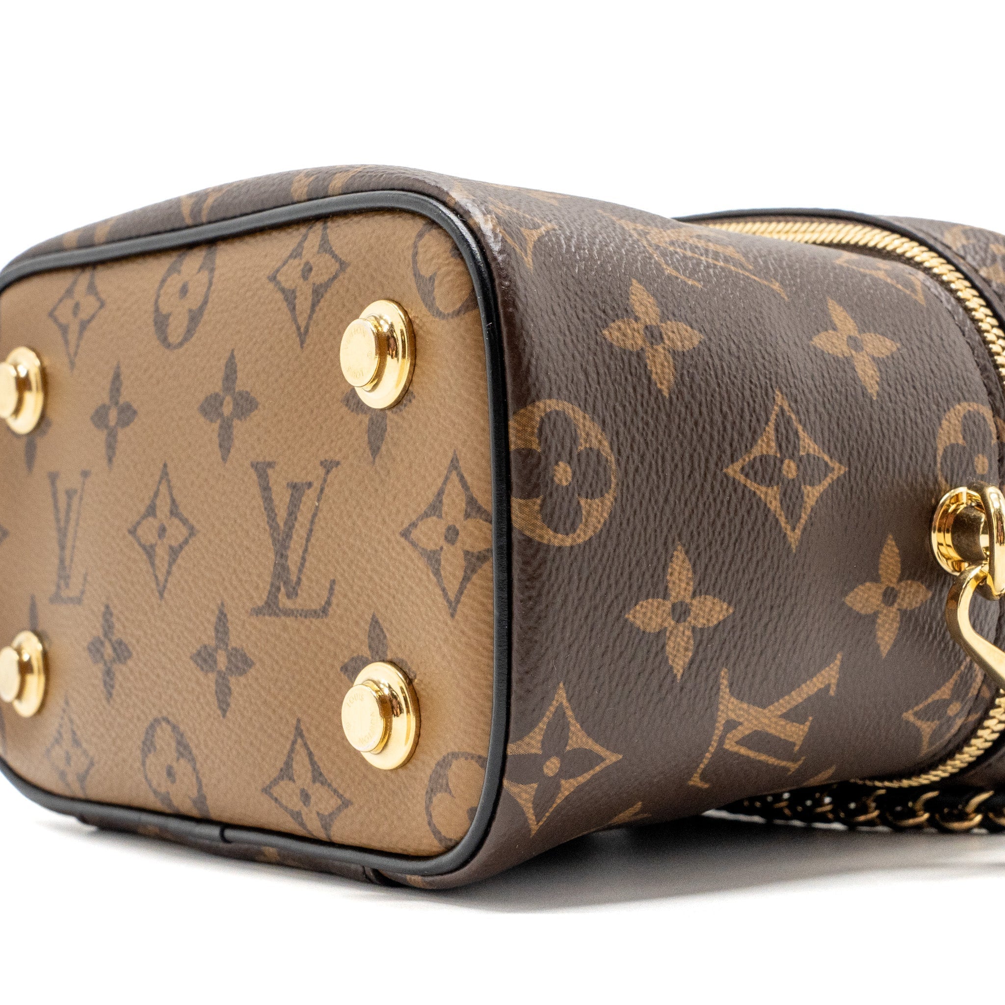 louis-vuitton-vanity-pm-monogram-canvas-ghw-2