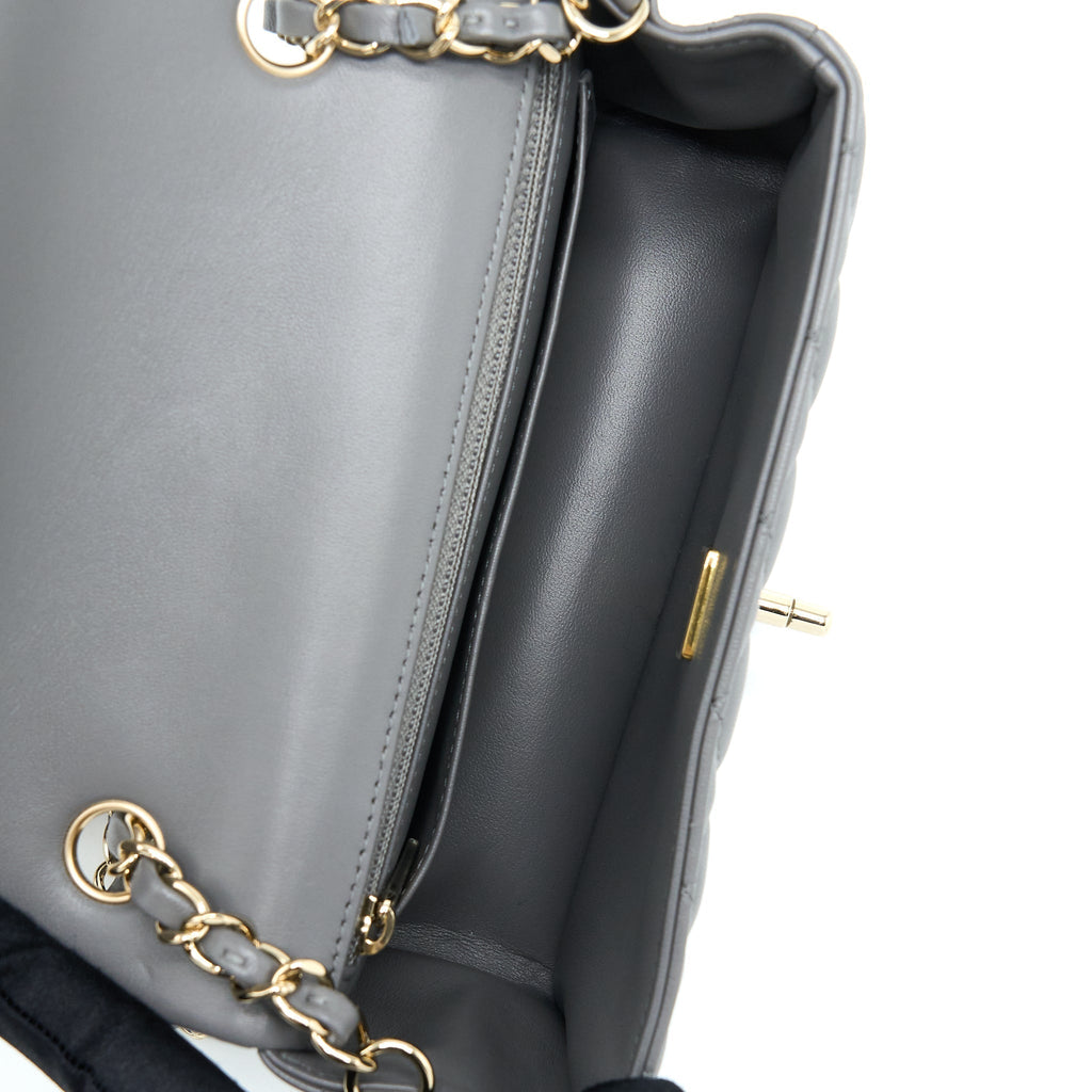 chanel-22a-mini-rectangular-flap-bag-lambskin-grey-lghw-microchip-1