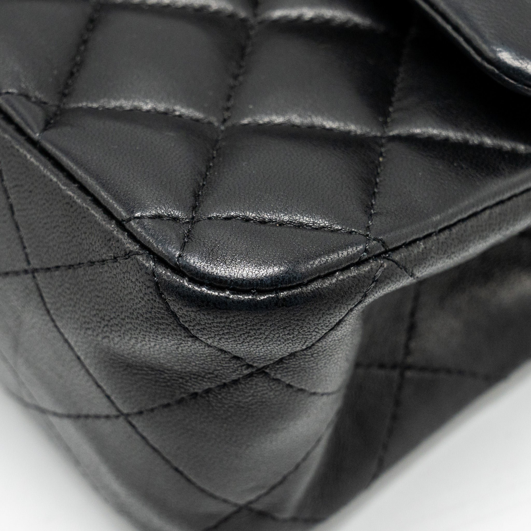chanel-medium-classic-double-flap-bag-lambskin-black-ghw-6
