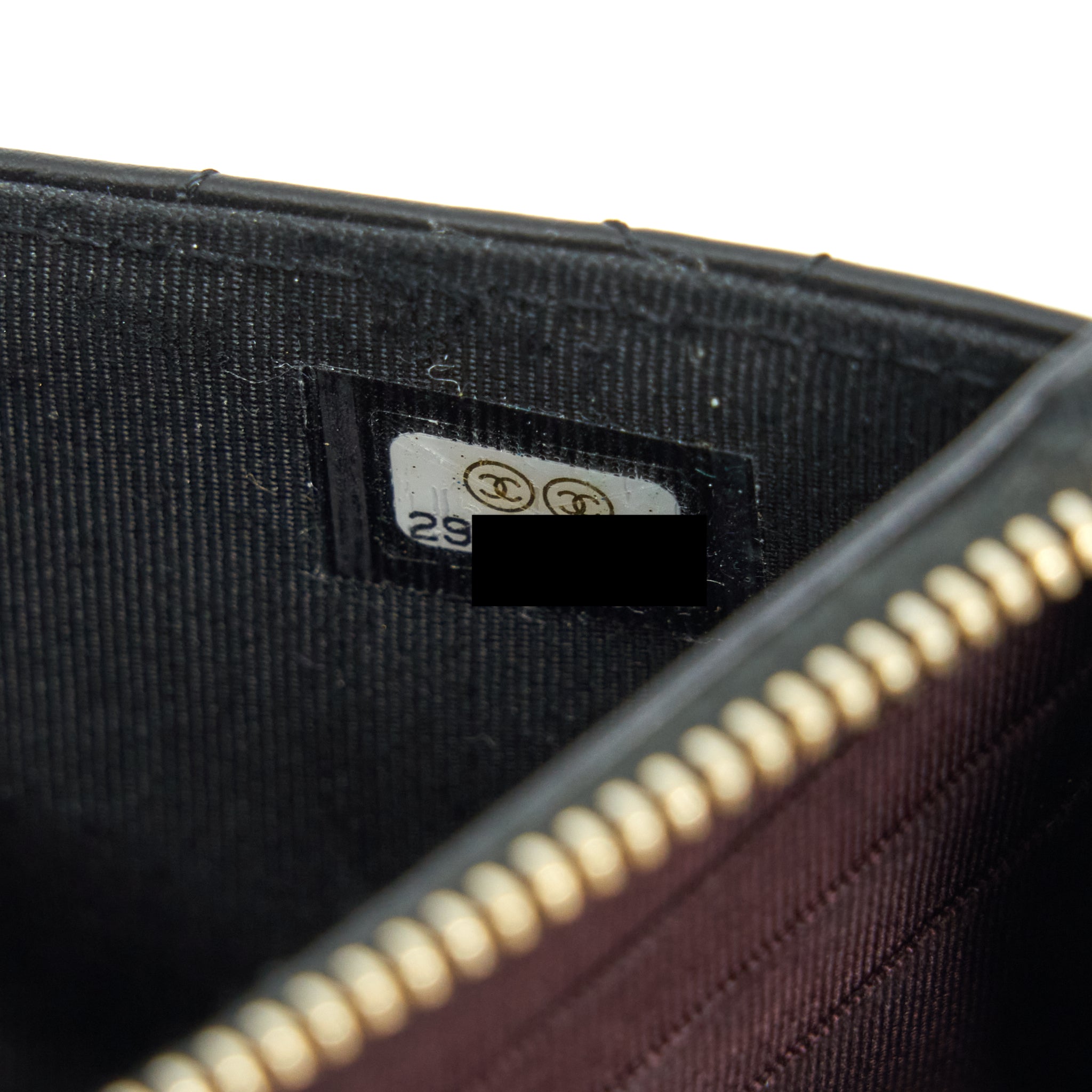 chanel-reissue-zippy-pouch-quilted-calfskin-black-ruthenium-ghw